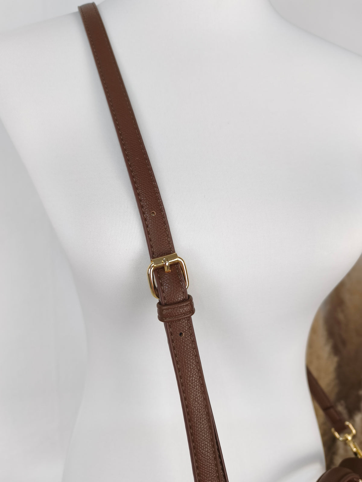 Handliche Handtasche in Kaffeebraun