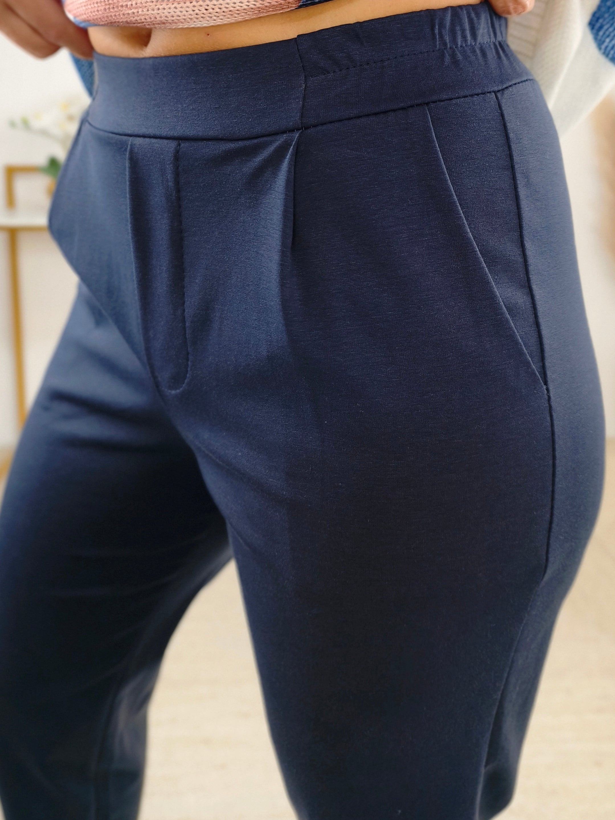 Leichte Stoffhose Dunkelblau (38/40/42/44)