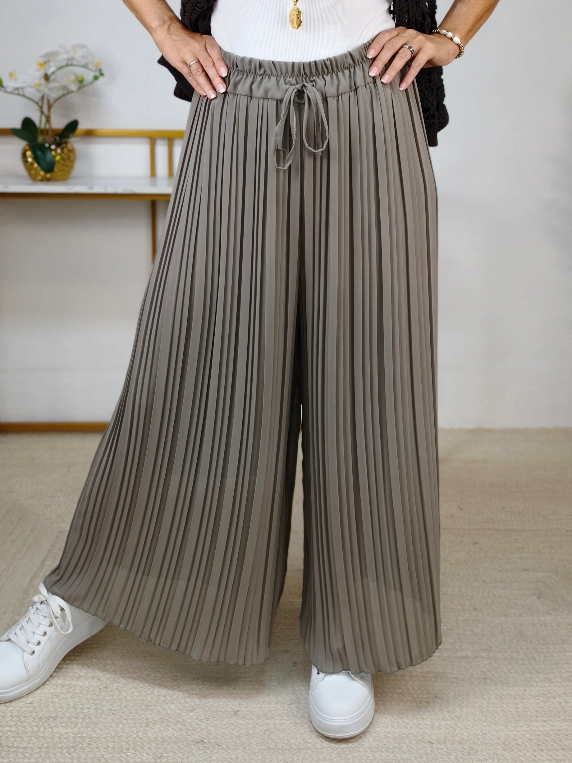 Plissee Hose mit weitem Bein schlamm (38-44)