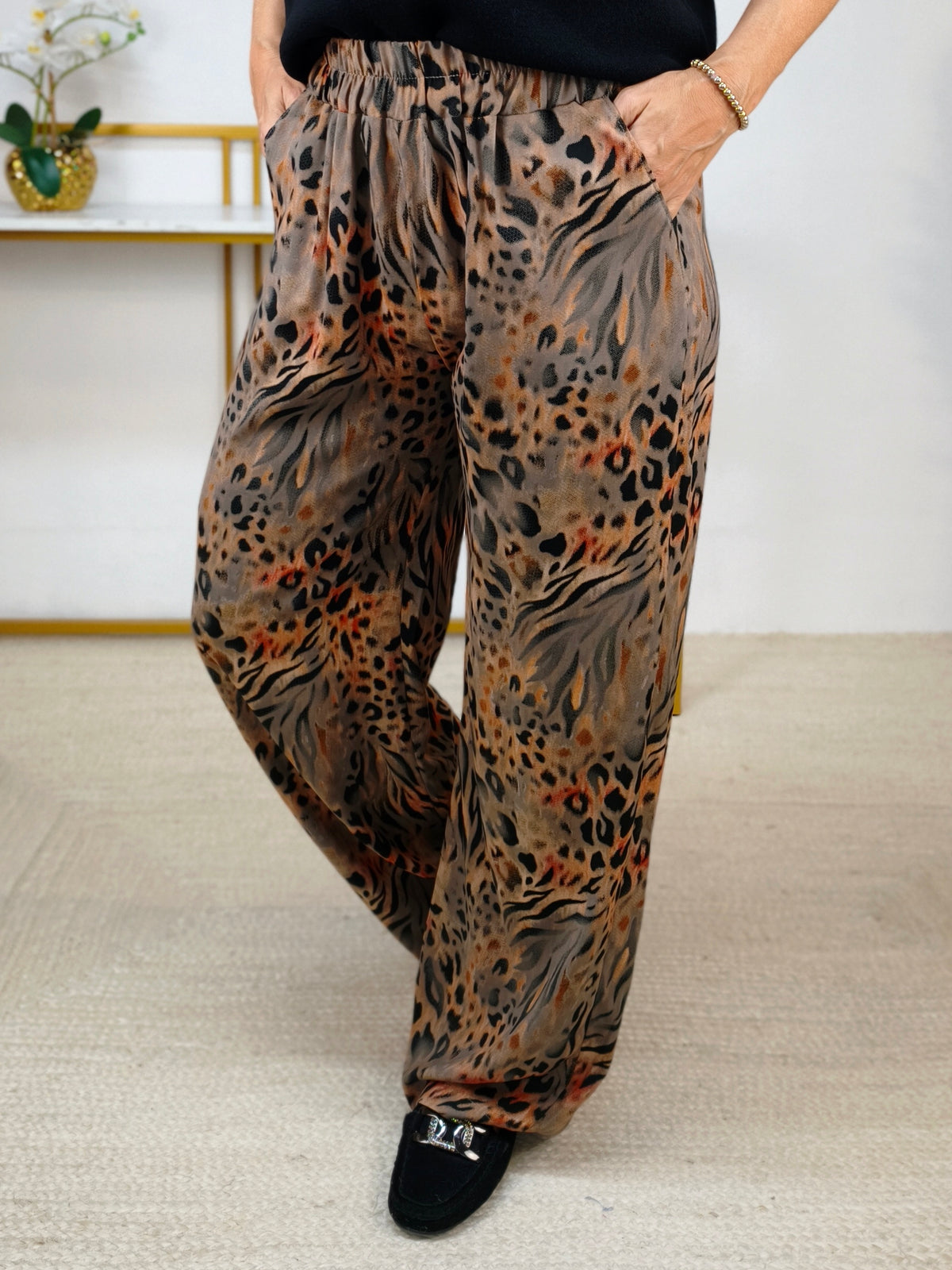 Leichte Marlene Hose "Mathilde" Braun Leo (36-42)