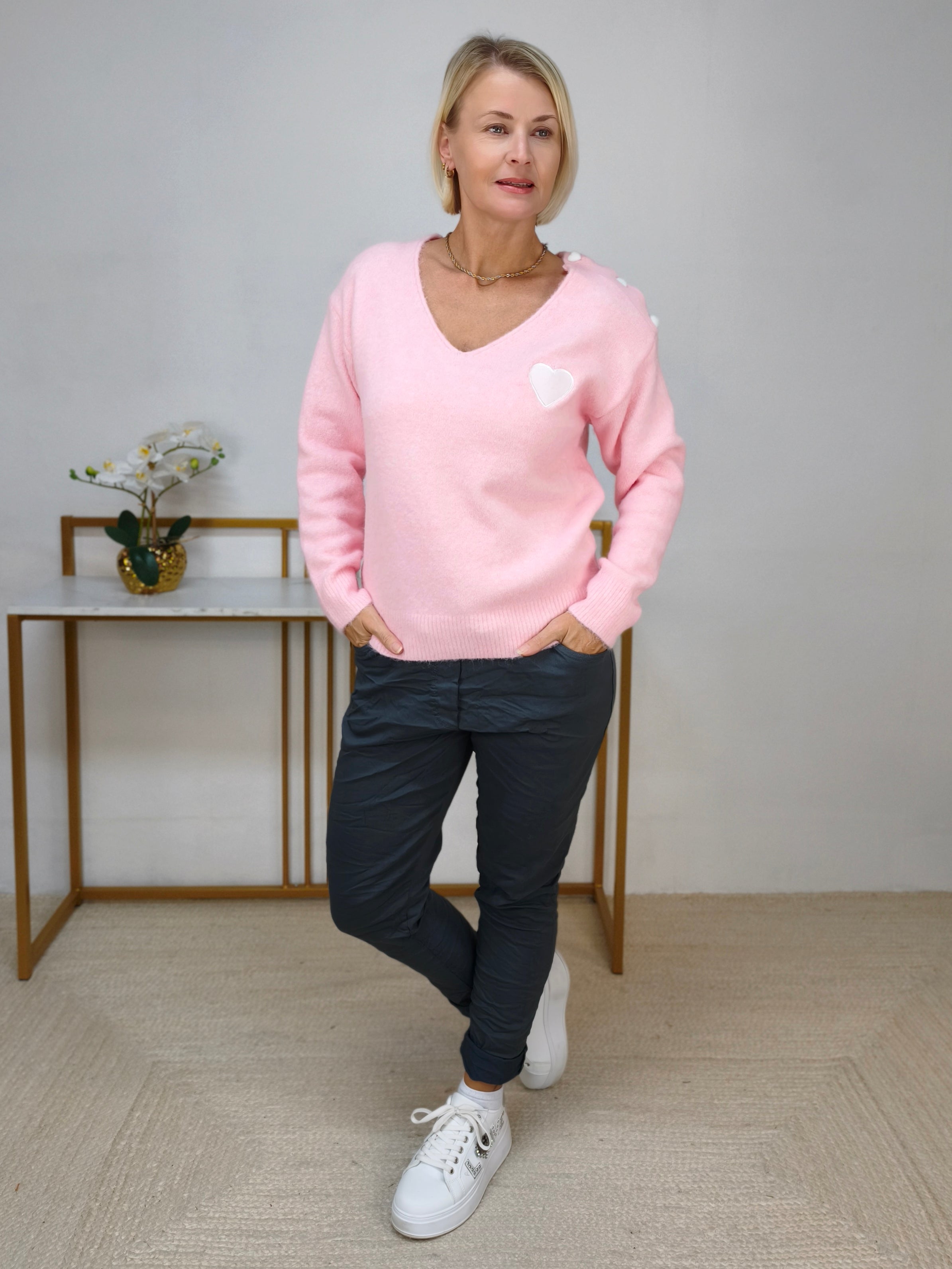 Weicher Strickpullover mit Herzchen in rosa (36-42)