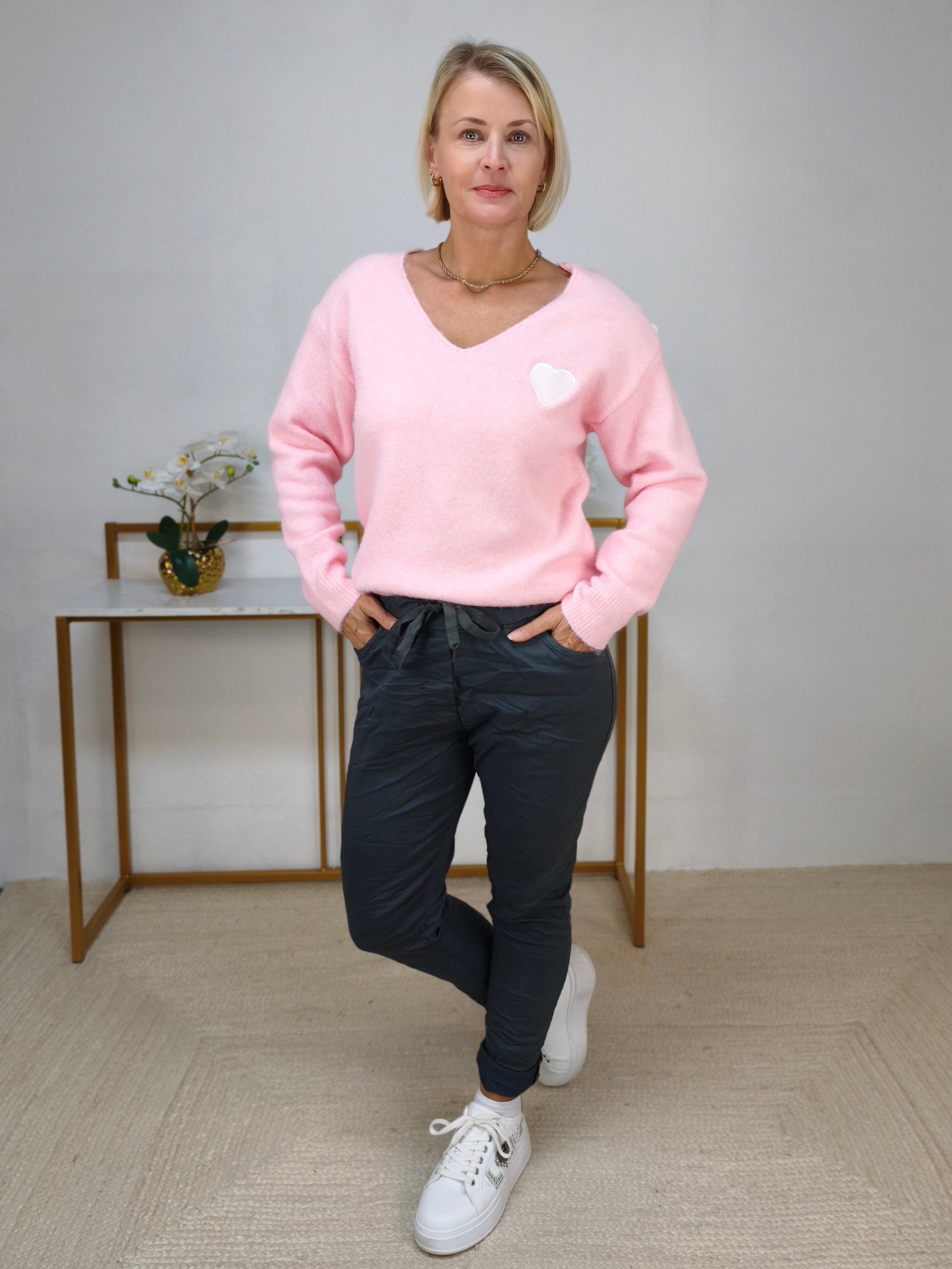 Weicher Strickpullover mit Herzchen in rosa (36-42)