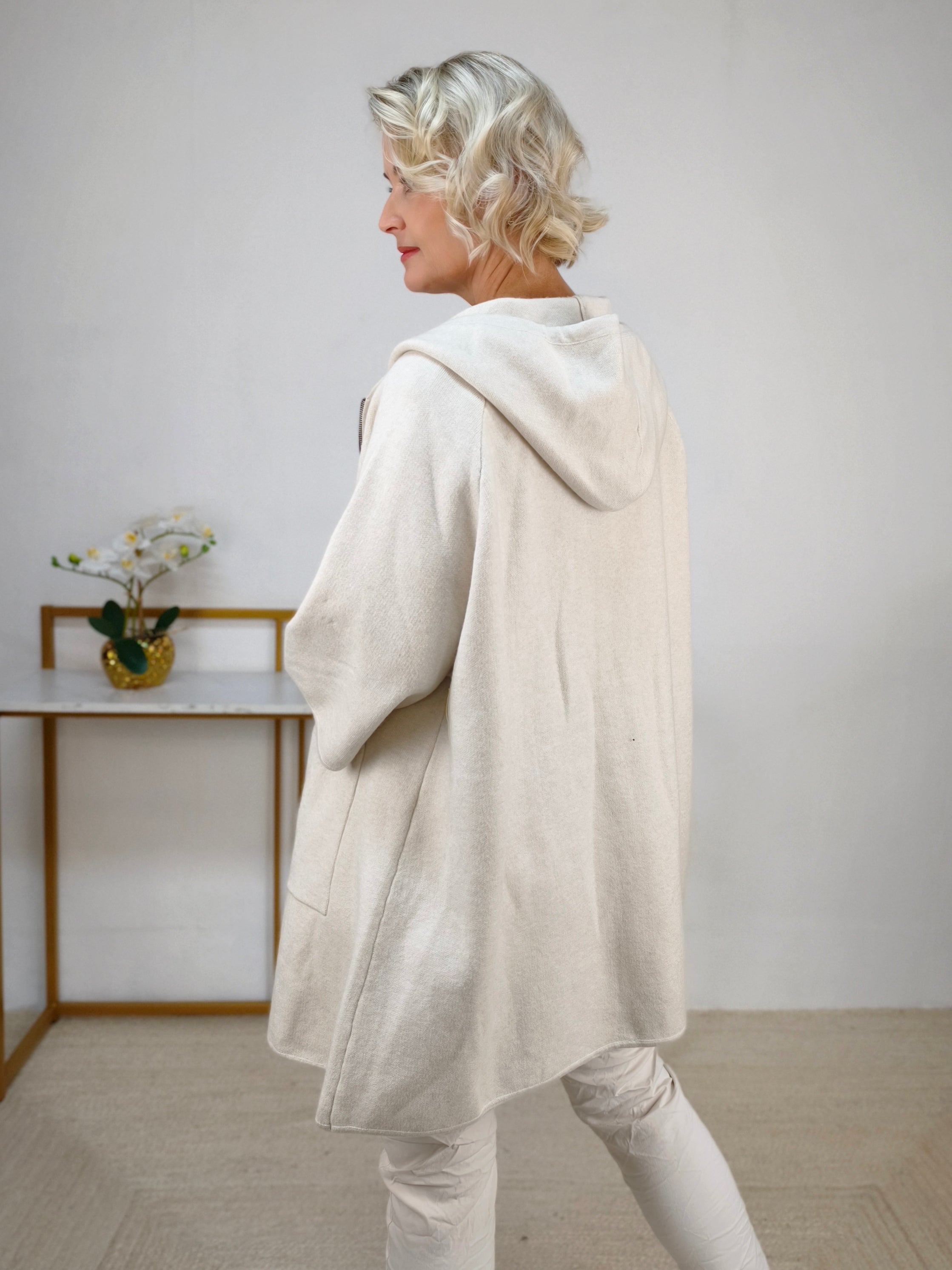 Basic Cardigan Hellbeige (42-46)