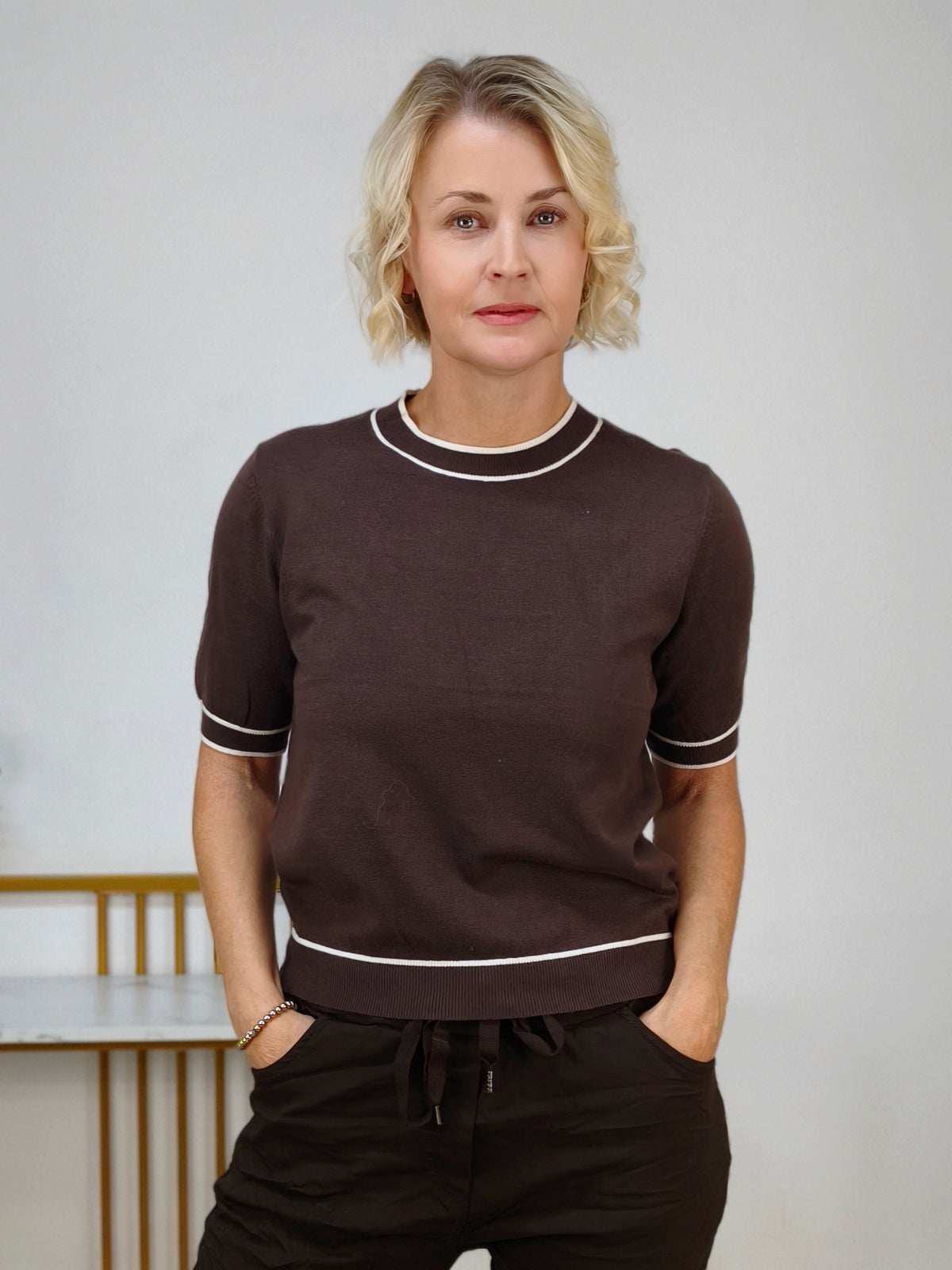 Kurzarm Pulli unifarben Schokobraun (36-42)