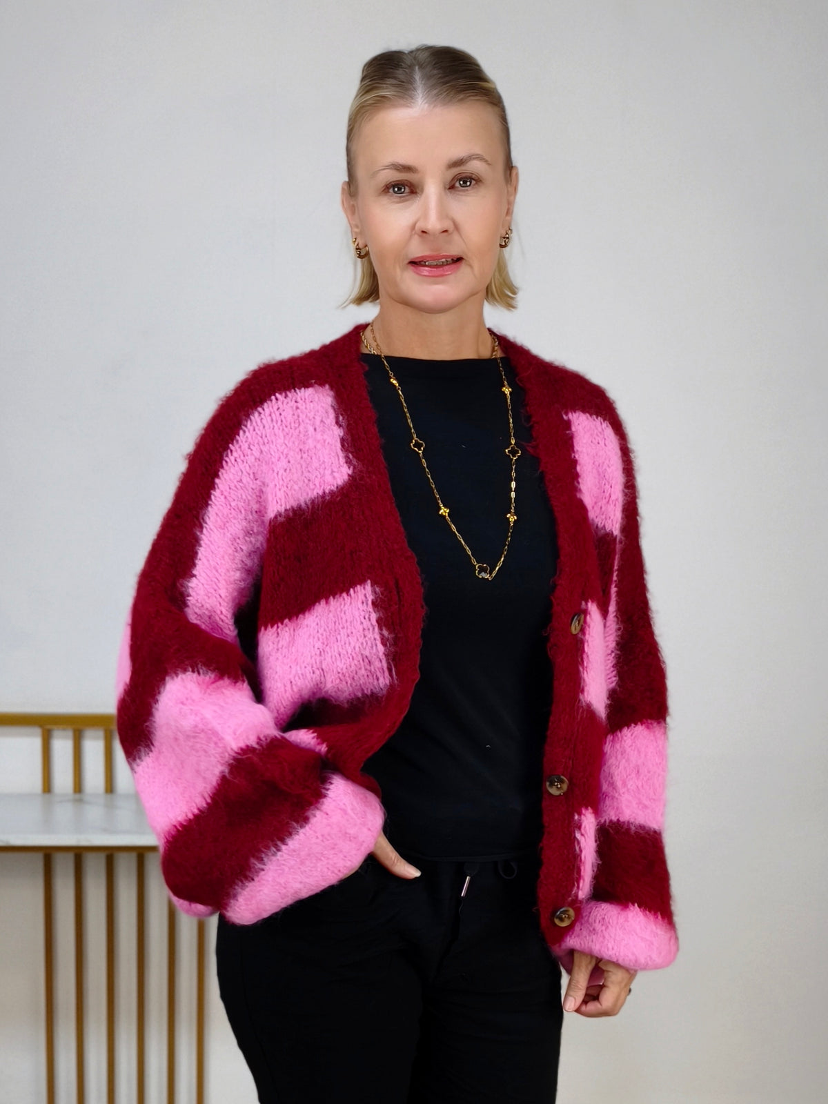 Kuschelige Strickjacke gestreift (38-44)