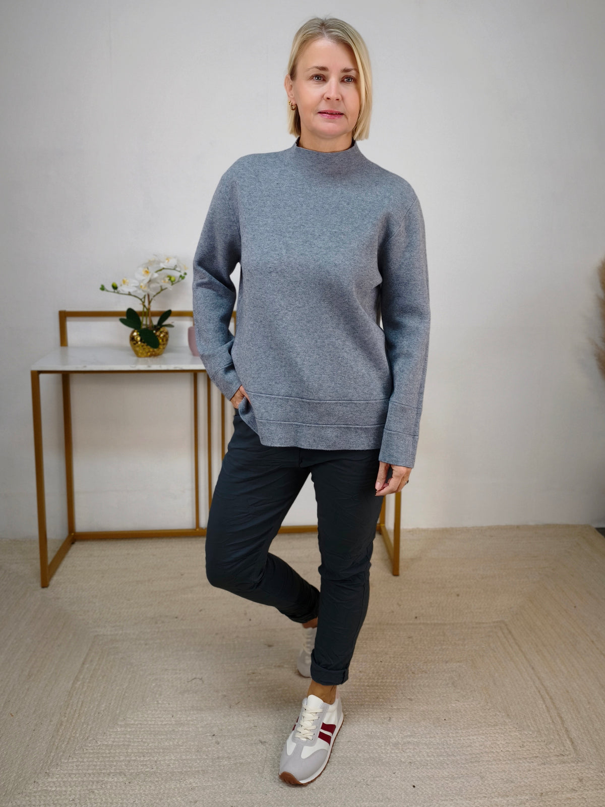 Herbstliches Outfit in grau/burgundy Größe 40-42 - Styling Box