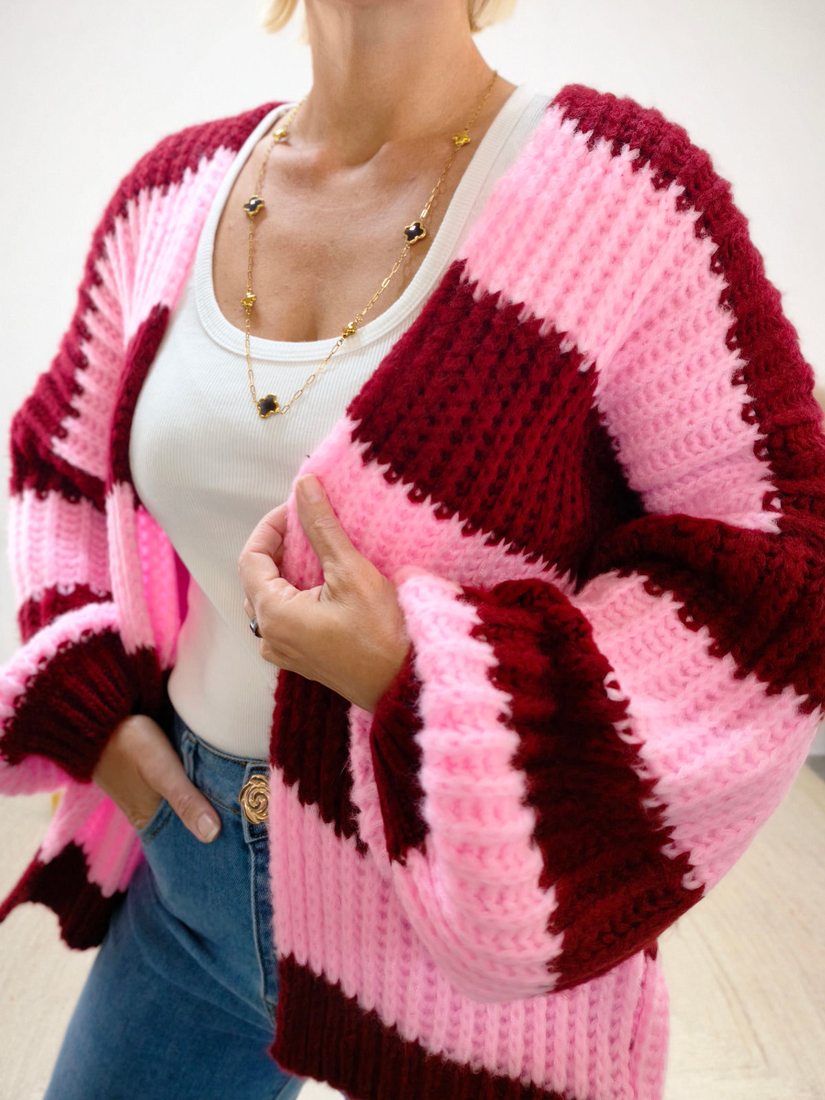 Warme Strickjacke gestreift (38-44)
