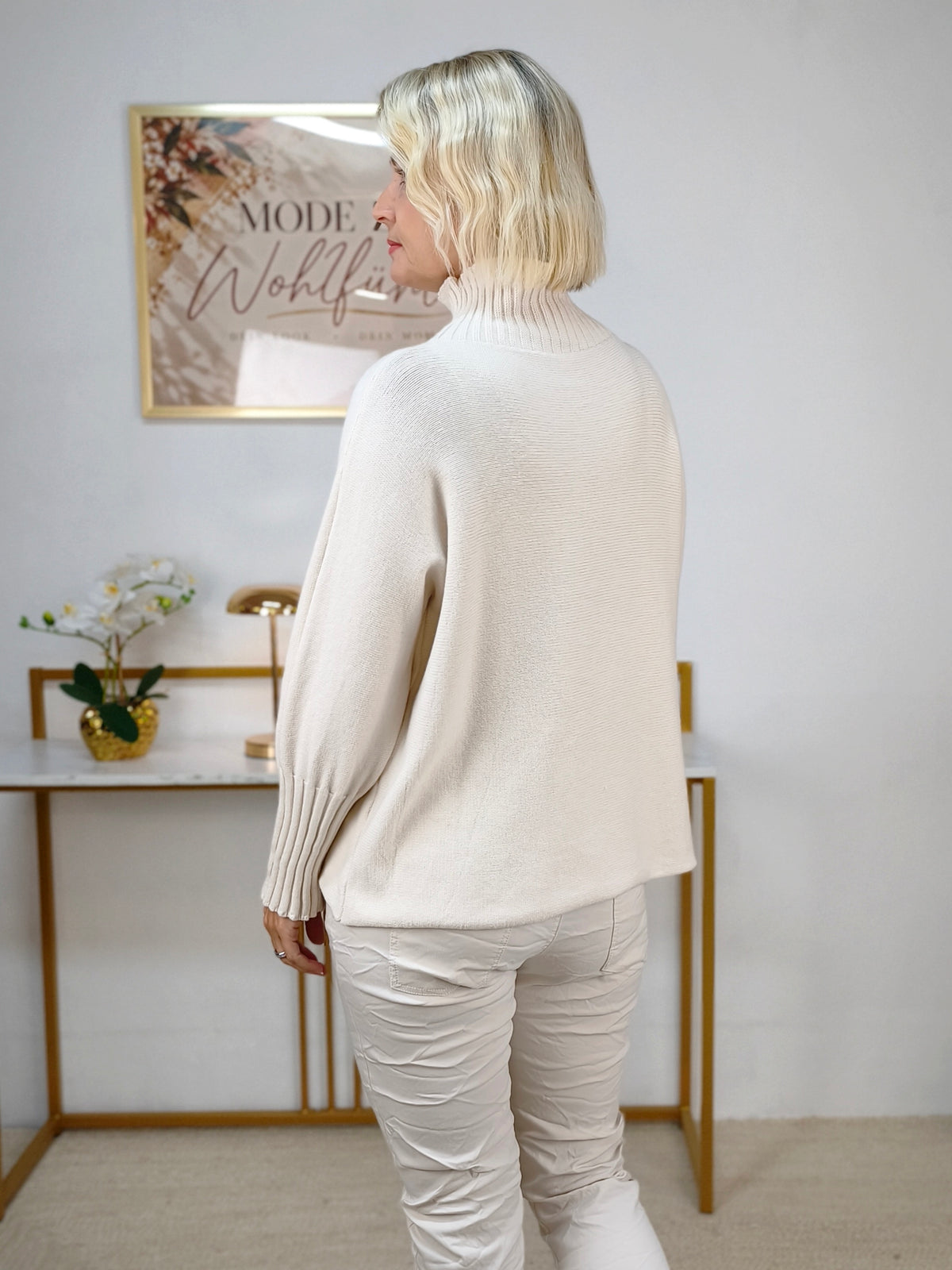 Pullover mit Turtle Neck Hellbeige (38-42)