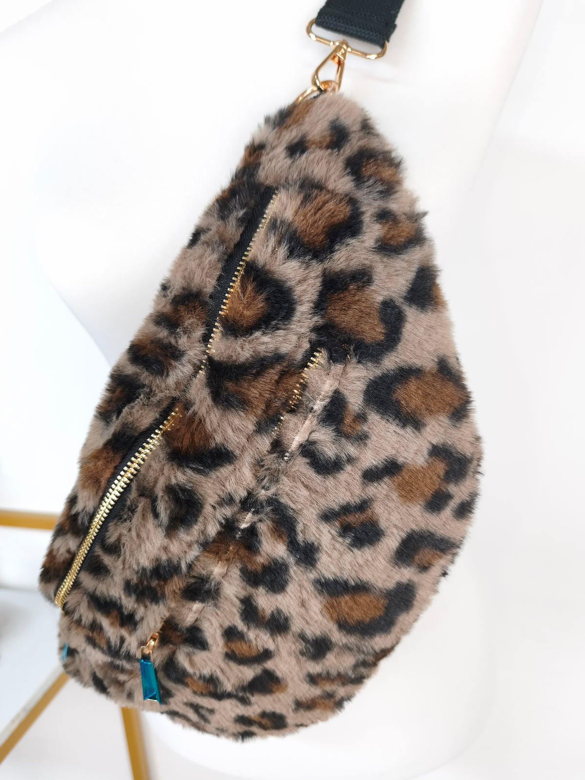 Fell Crossbag/Gürteltasche im Leo Design Taupe