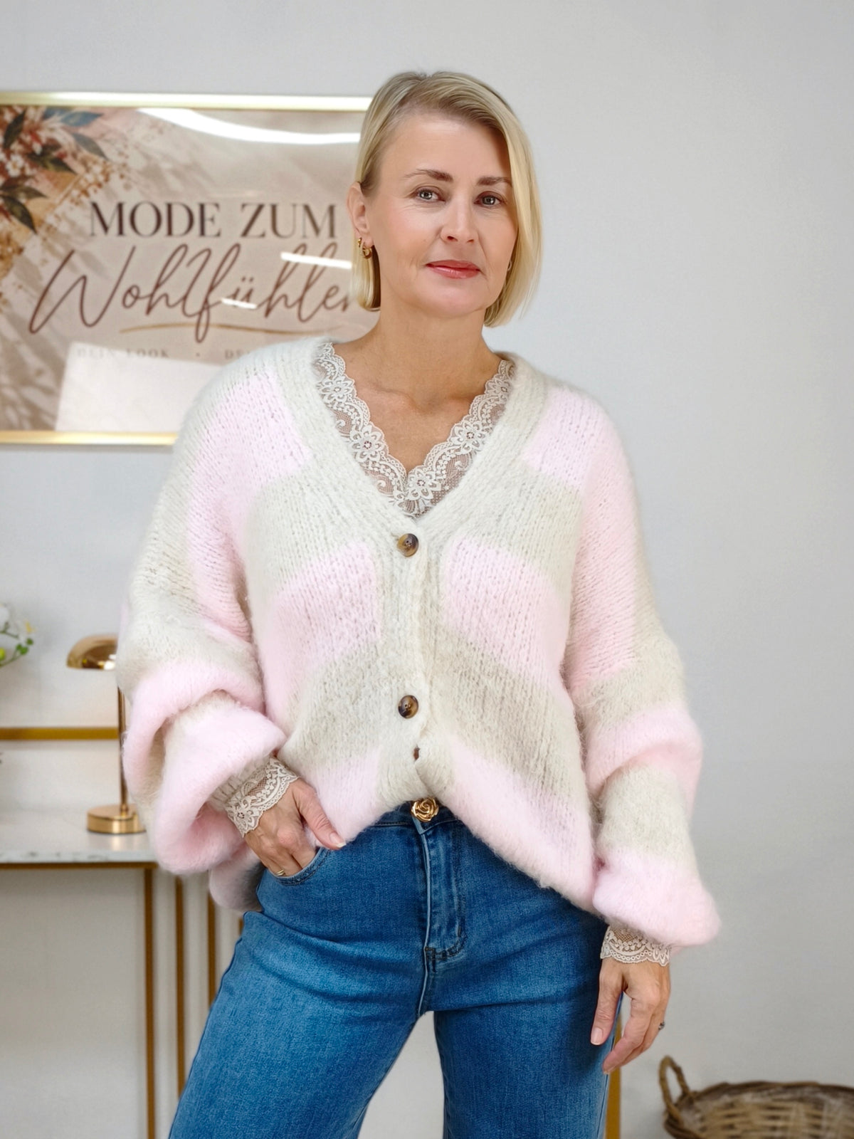 Kuschelige Strickjacke gestreift (38-44)