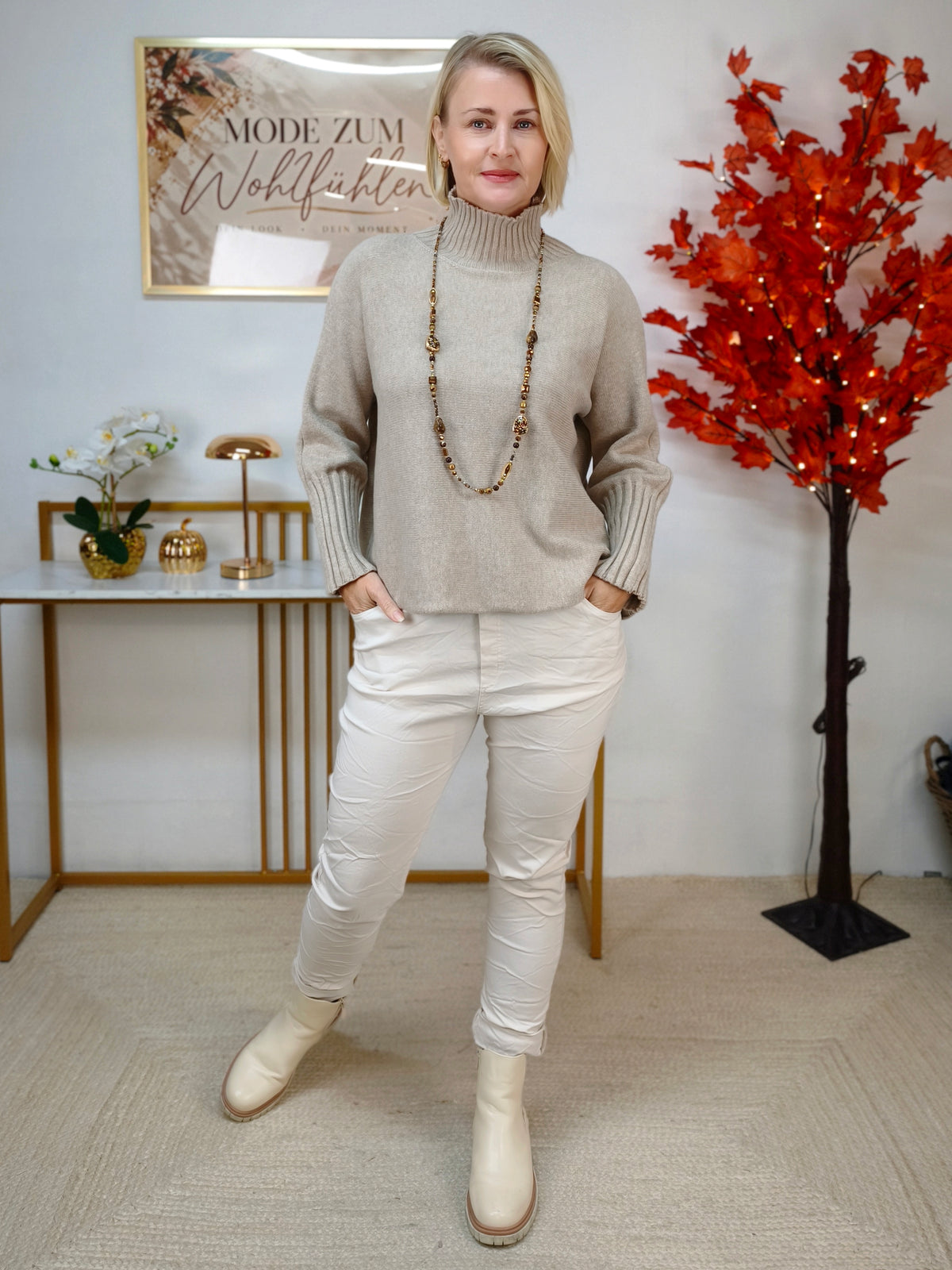 Pullover mit Turtle Neck Beige (38-42)