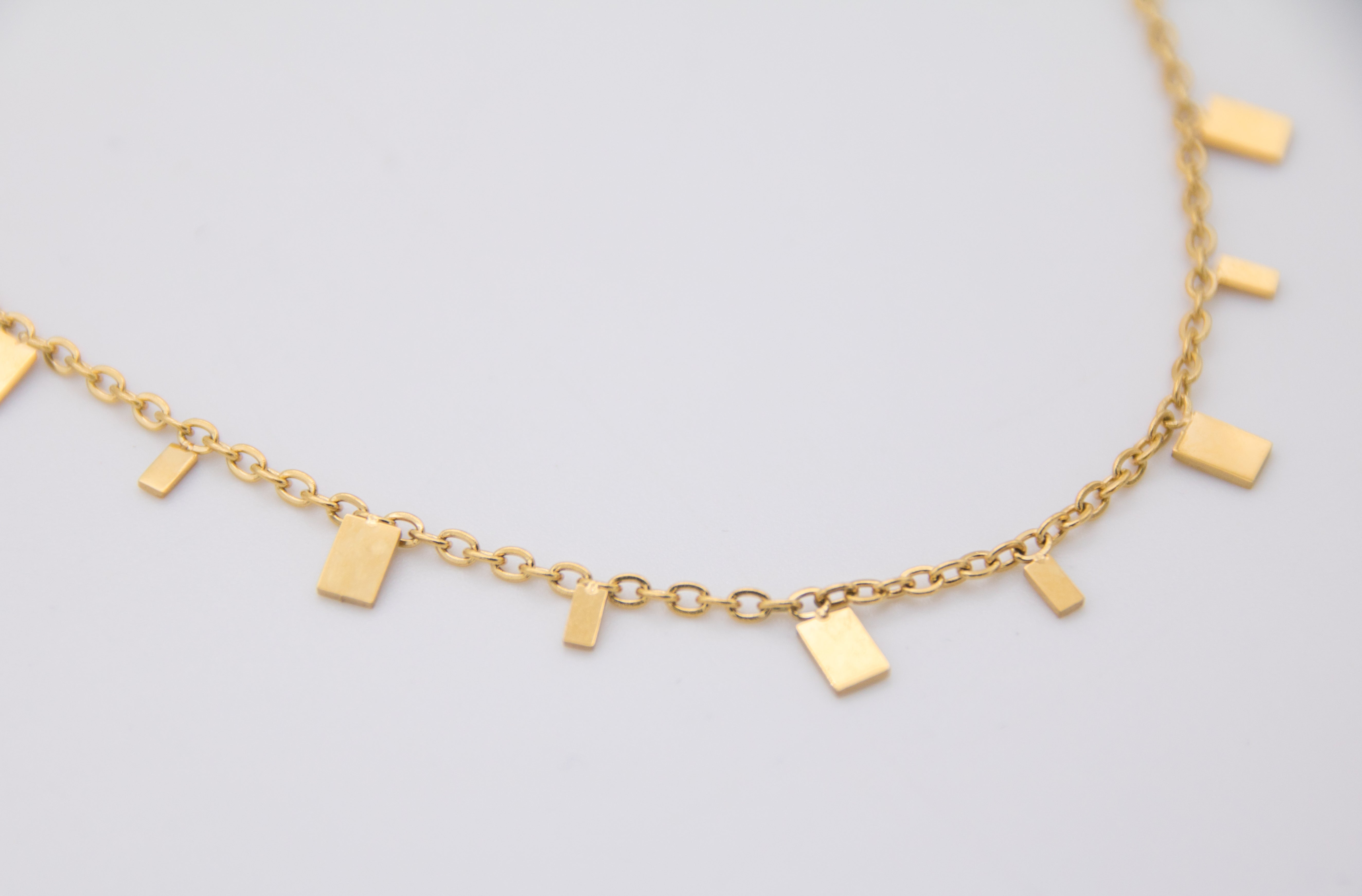 Kette im minimalistic Style