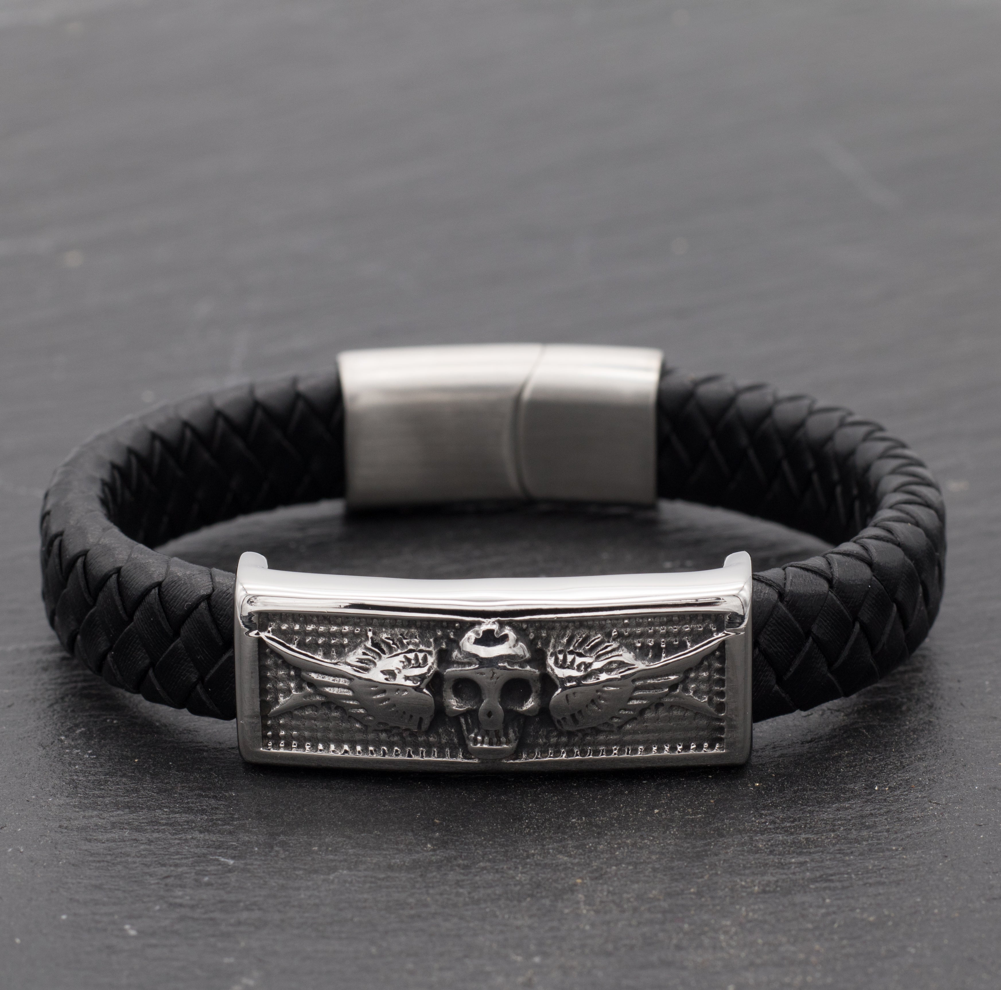 Lederarmband Totenkopf