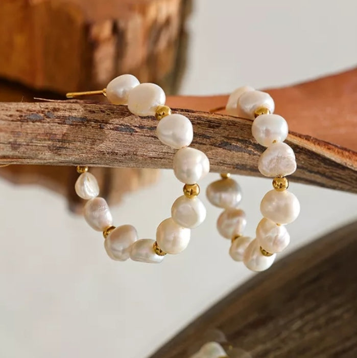 Keshi Perlen Creolen "Leyla"