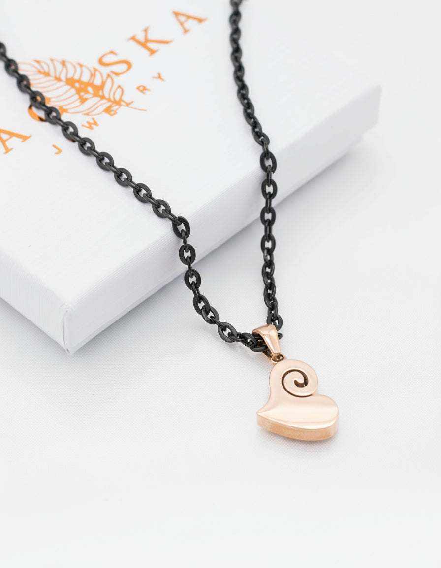 Schwarze Edelstahl Halskette mit Herz Anhänger