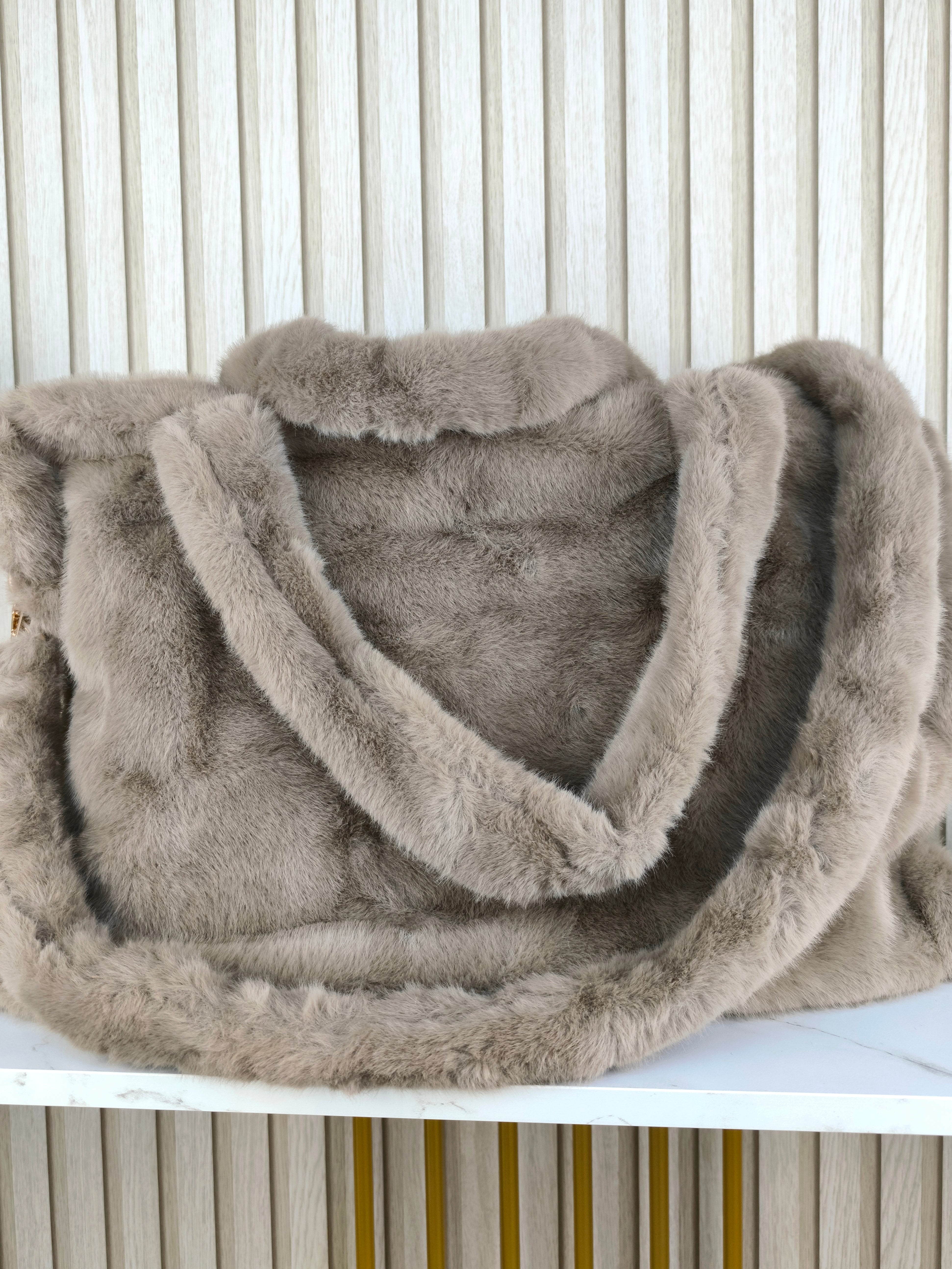 Grosse Felltasche taupe