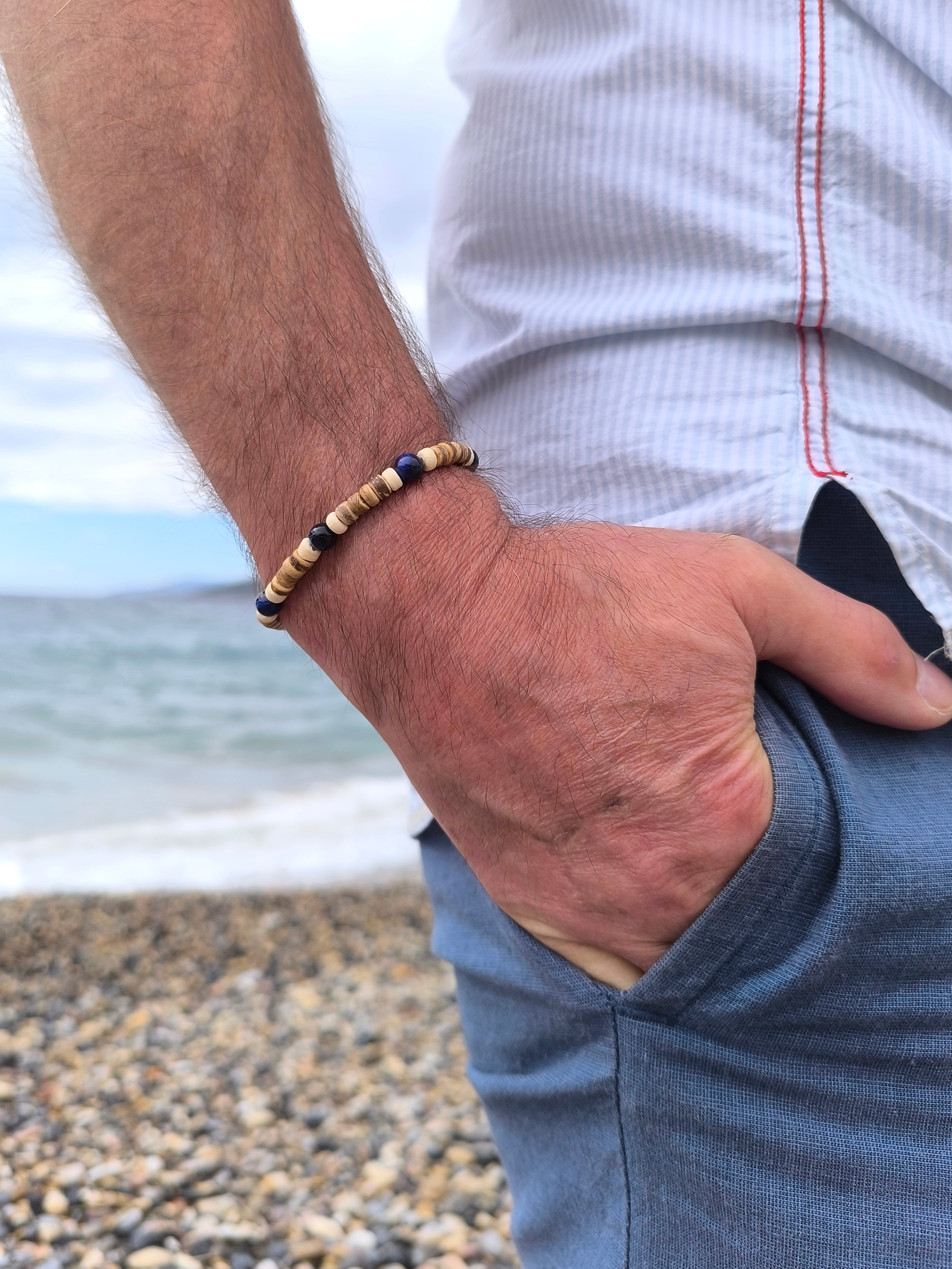 Armband im Surferstyle mit Kokosnuss- und Achatperlen