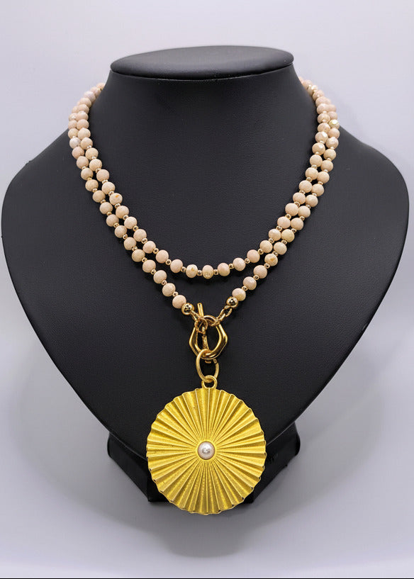 Lange Perlen Halskette pastell apricot/gold