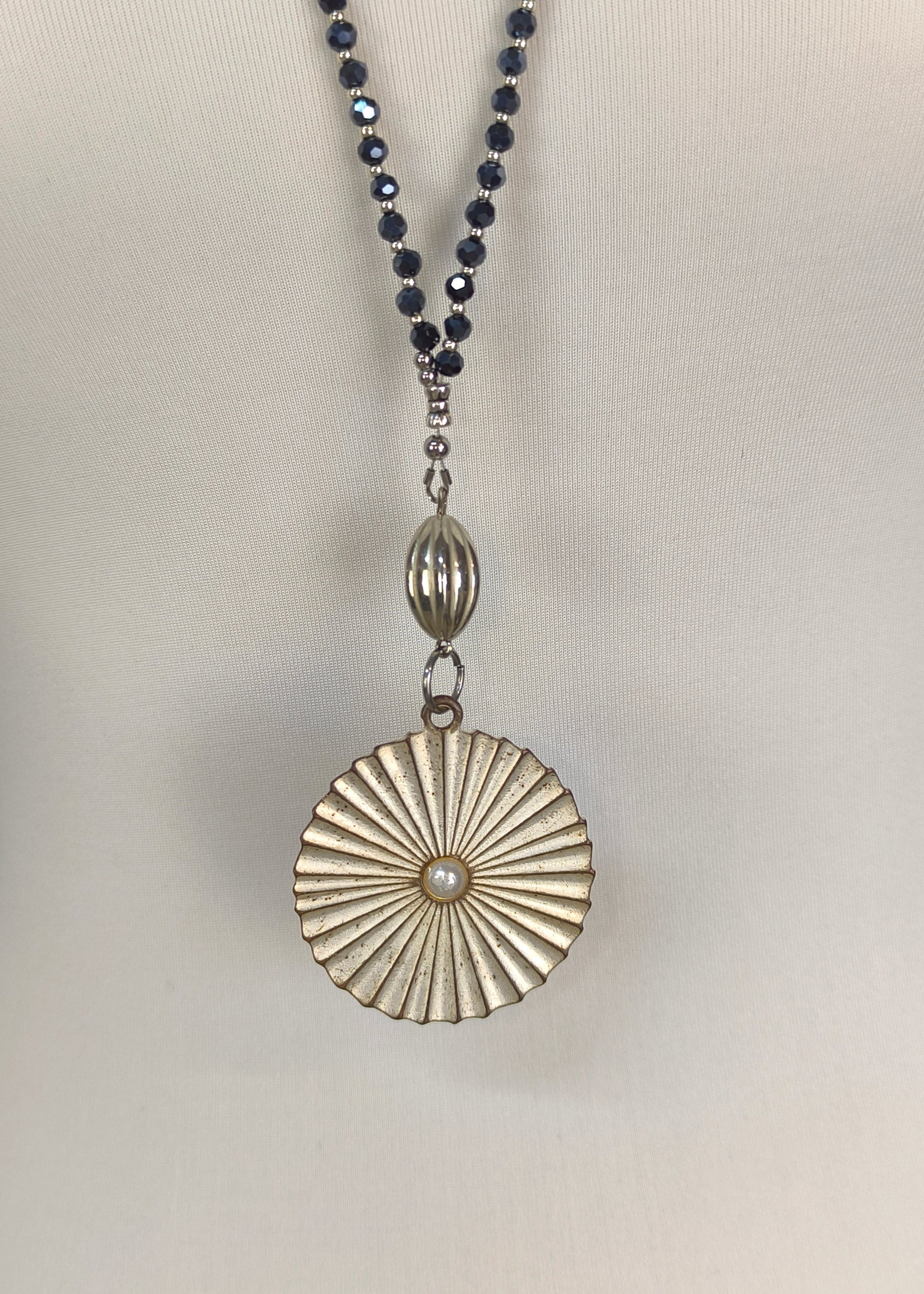 Lange Perlen Halskette "Lucky" nachtblau/silber