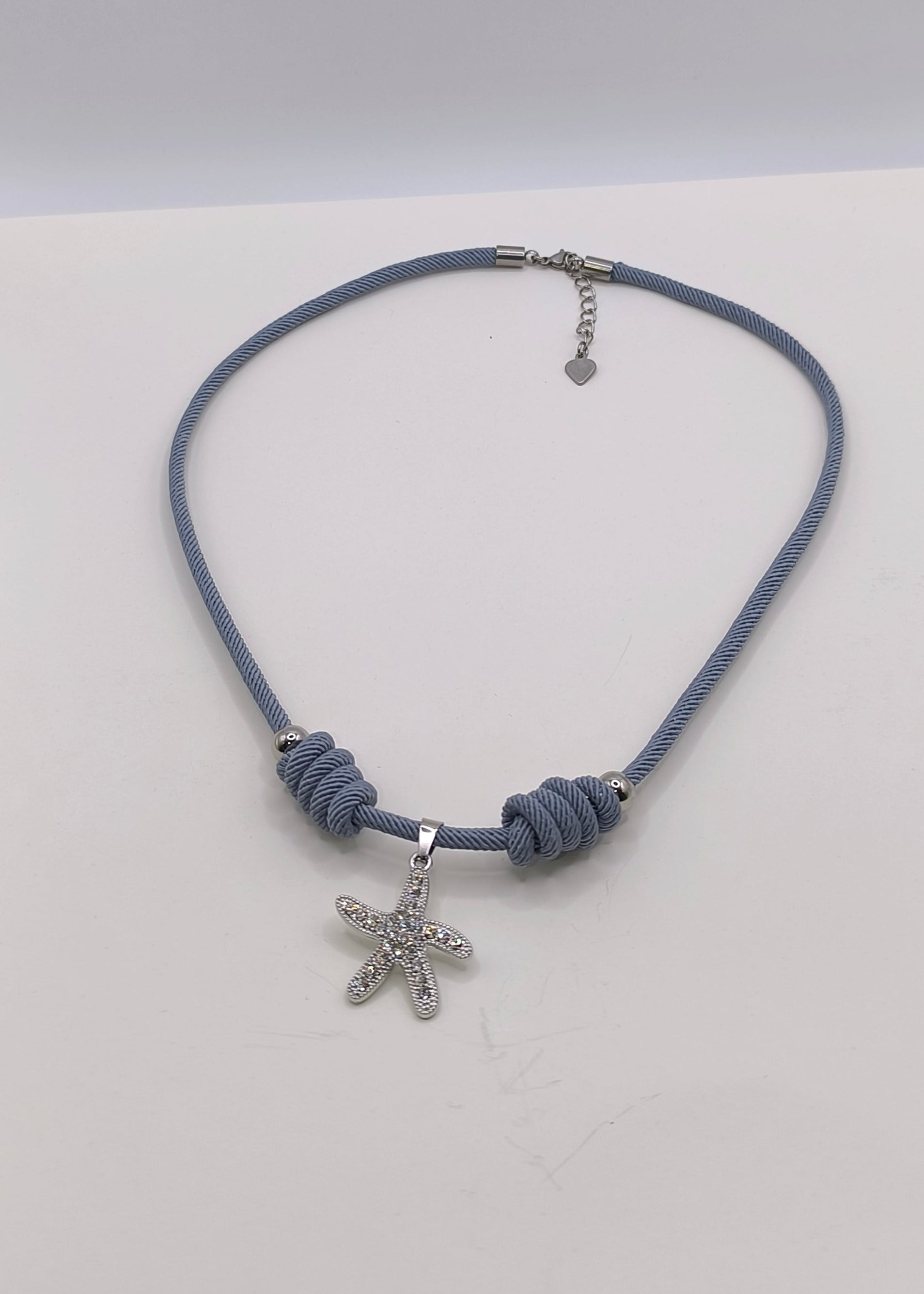 Halskette aus Seil jeansblau mit silbernem Seestern