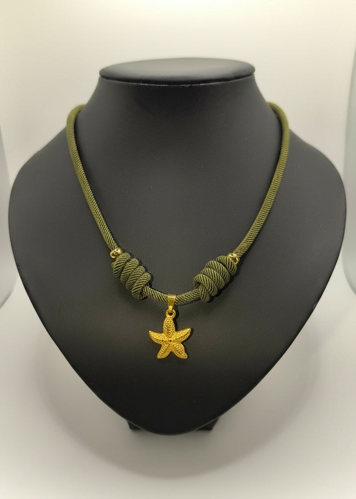 Halskette aus Seil khaki mit goldenem Seestern