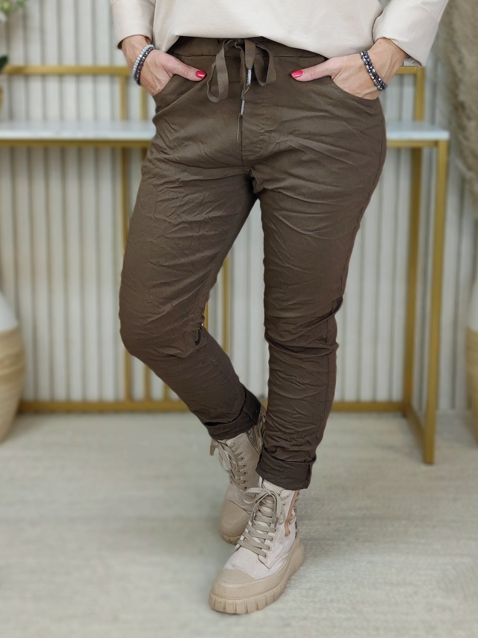 Stretchhose/Joggpant braun (36-42/44)
