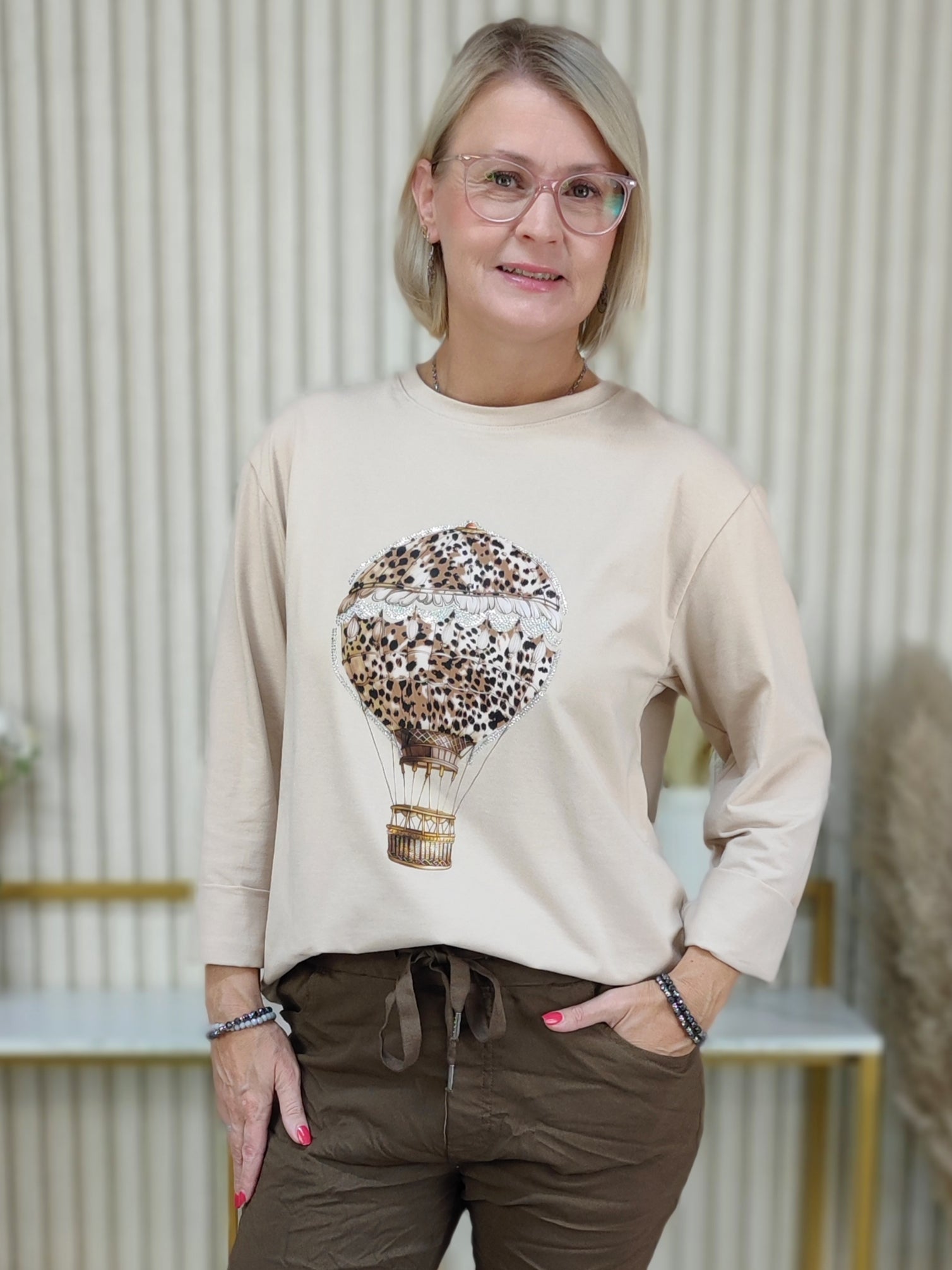 Langarmshirt "Ballon" beige in 2 Größen (38-42, 44-46/48)