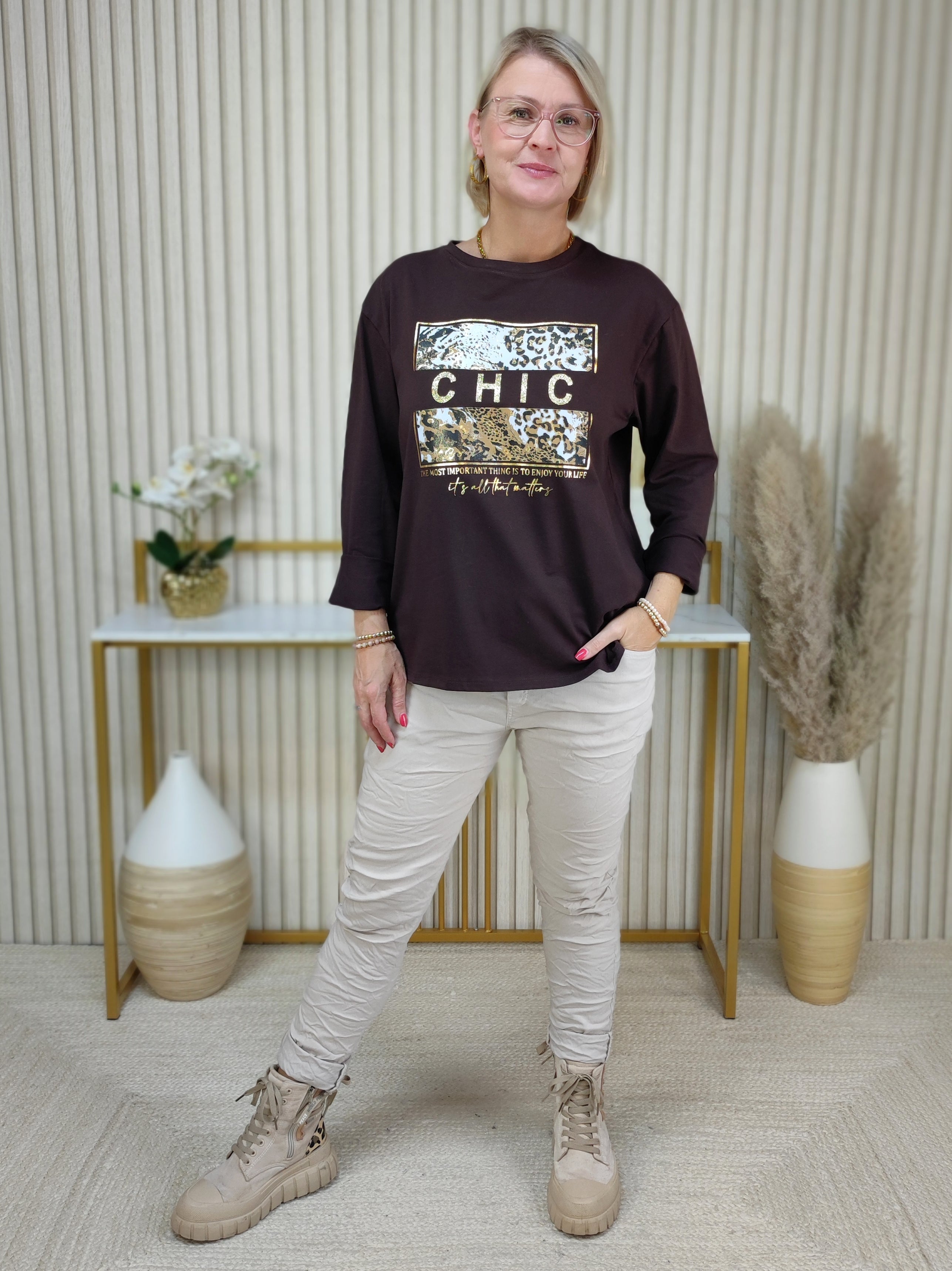 Langarmshirt "Chic" schoko in 2 Größen (38-42, 44-46/48)