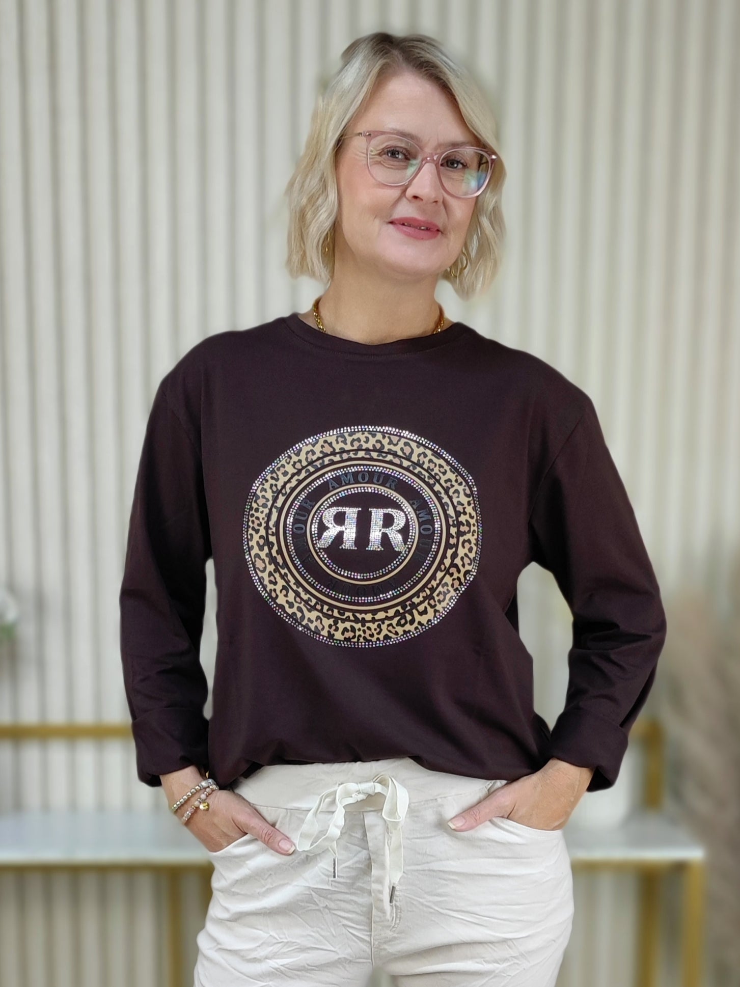 Langarmshirt "Amour" schoko in 2 Größen (38-42, 44/46-48)