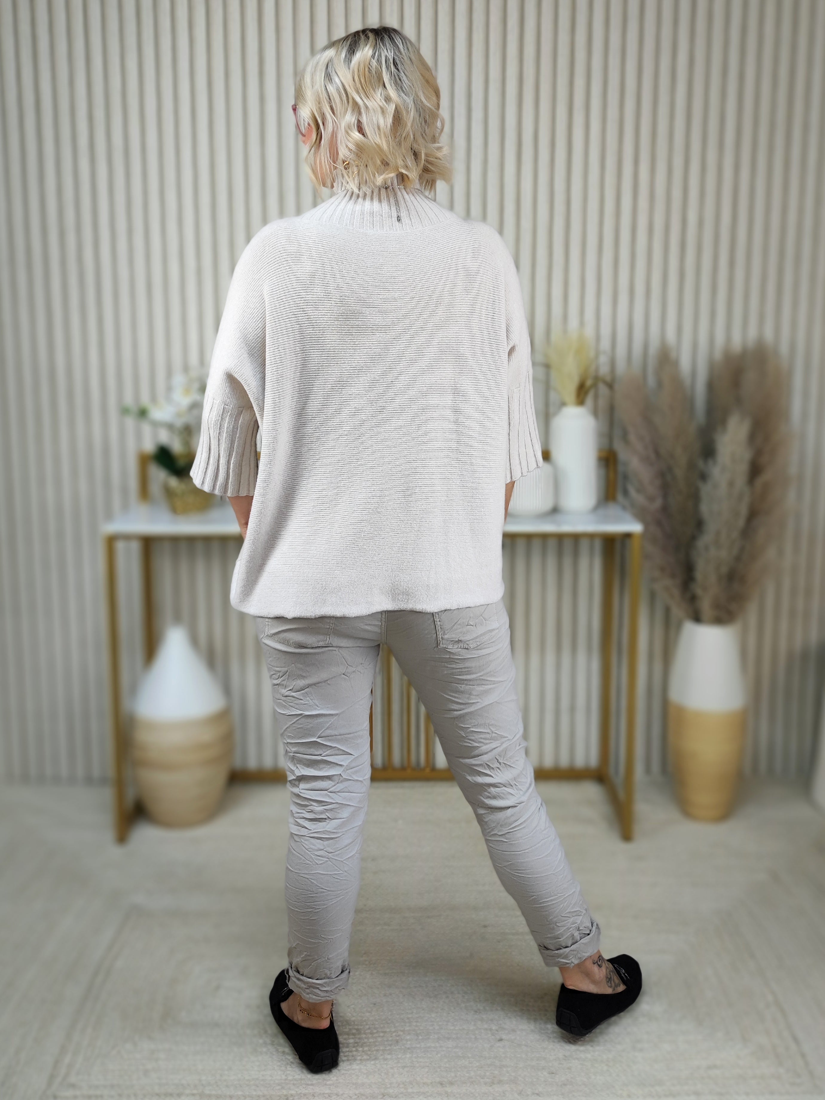 Pullover mit Turtle Neck beige (38-44)