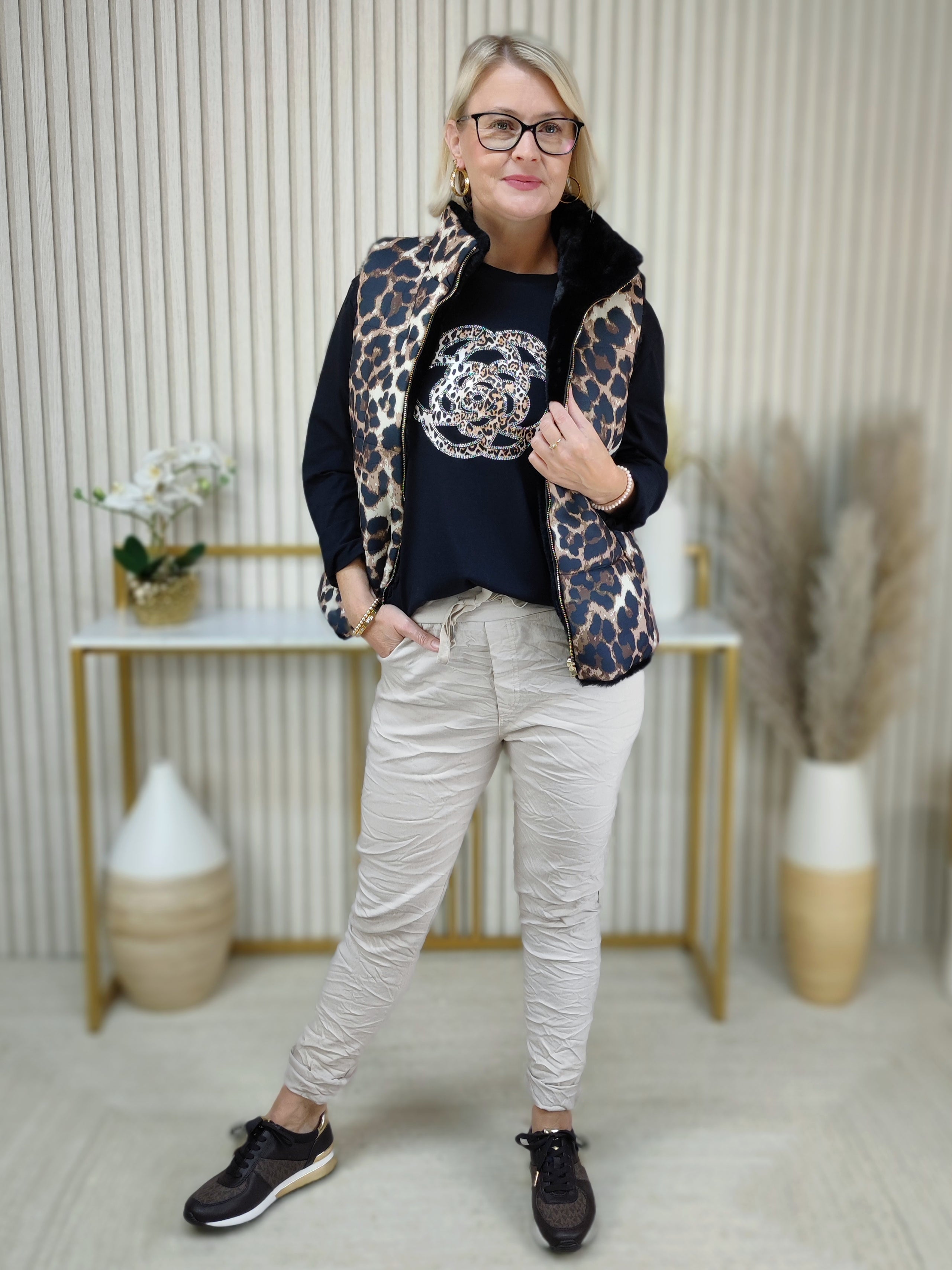 Langarm Shirt "Blume" schwarz (36-42)