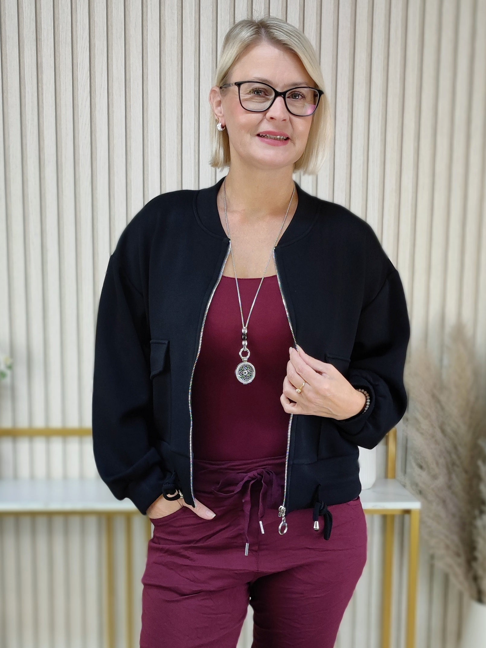 Sweatjacke schwarz (38-42/44)