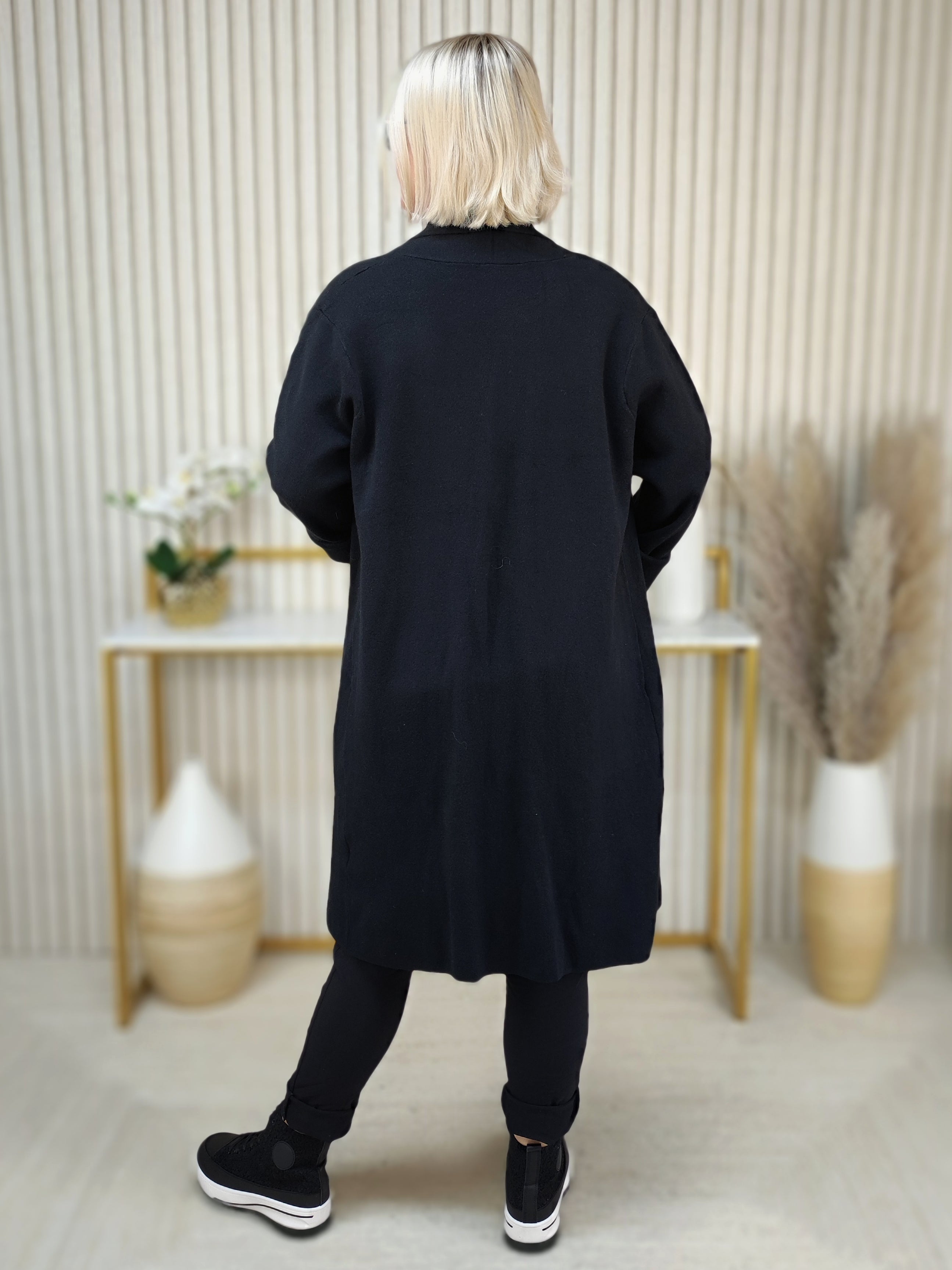 Weicher Cardigan Uni schwarz (38-44)