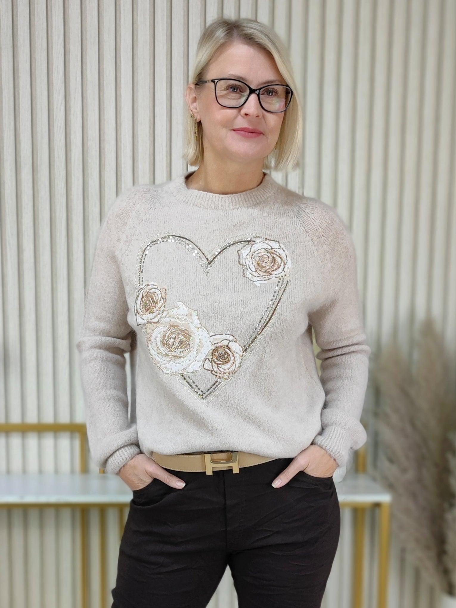 Pulli "Rosen" beige (36-42)