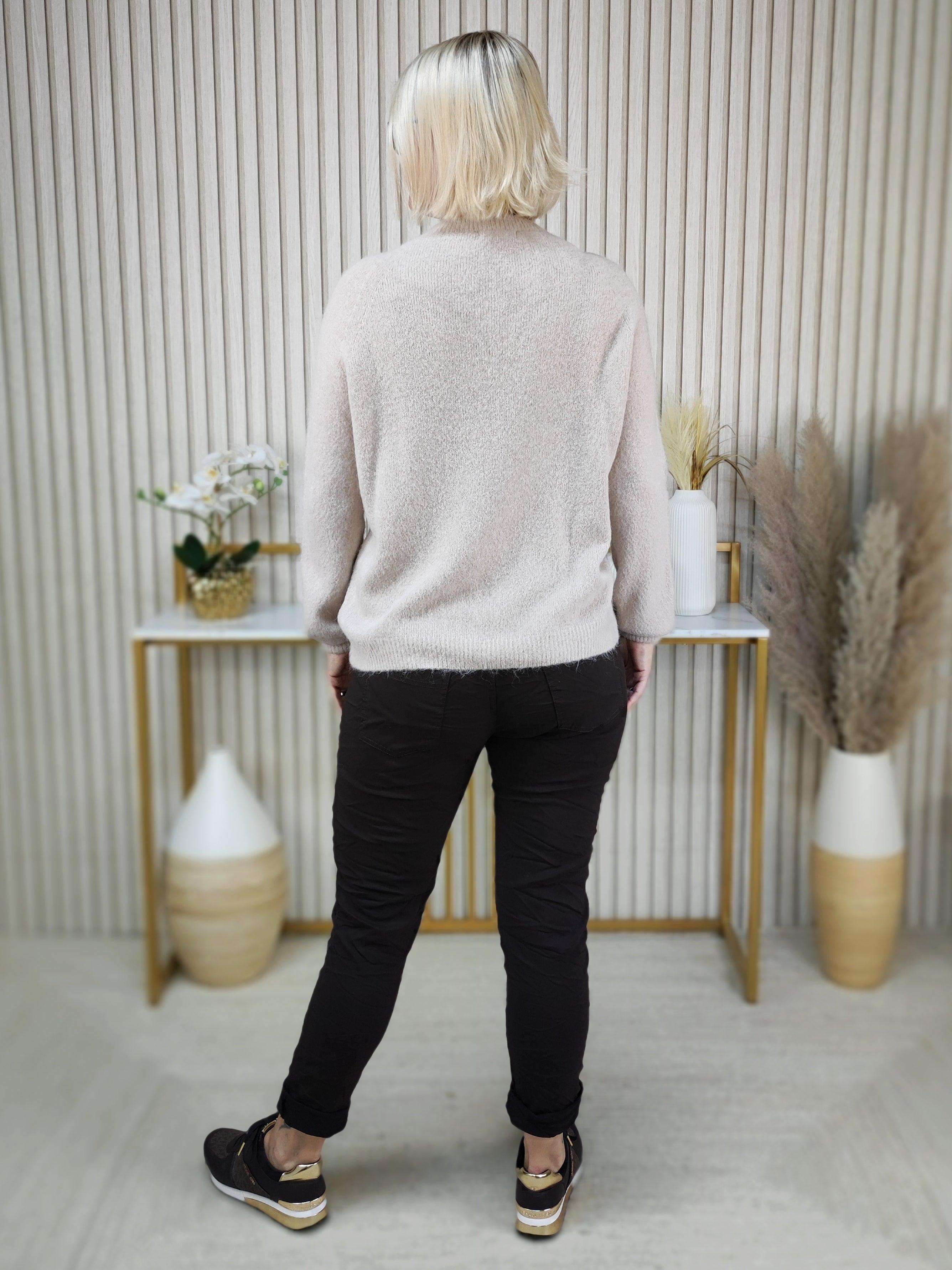 Pulli "Rosen" beige (36-42)