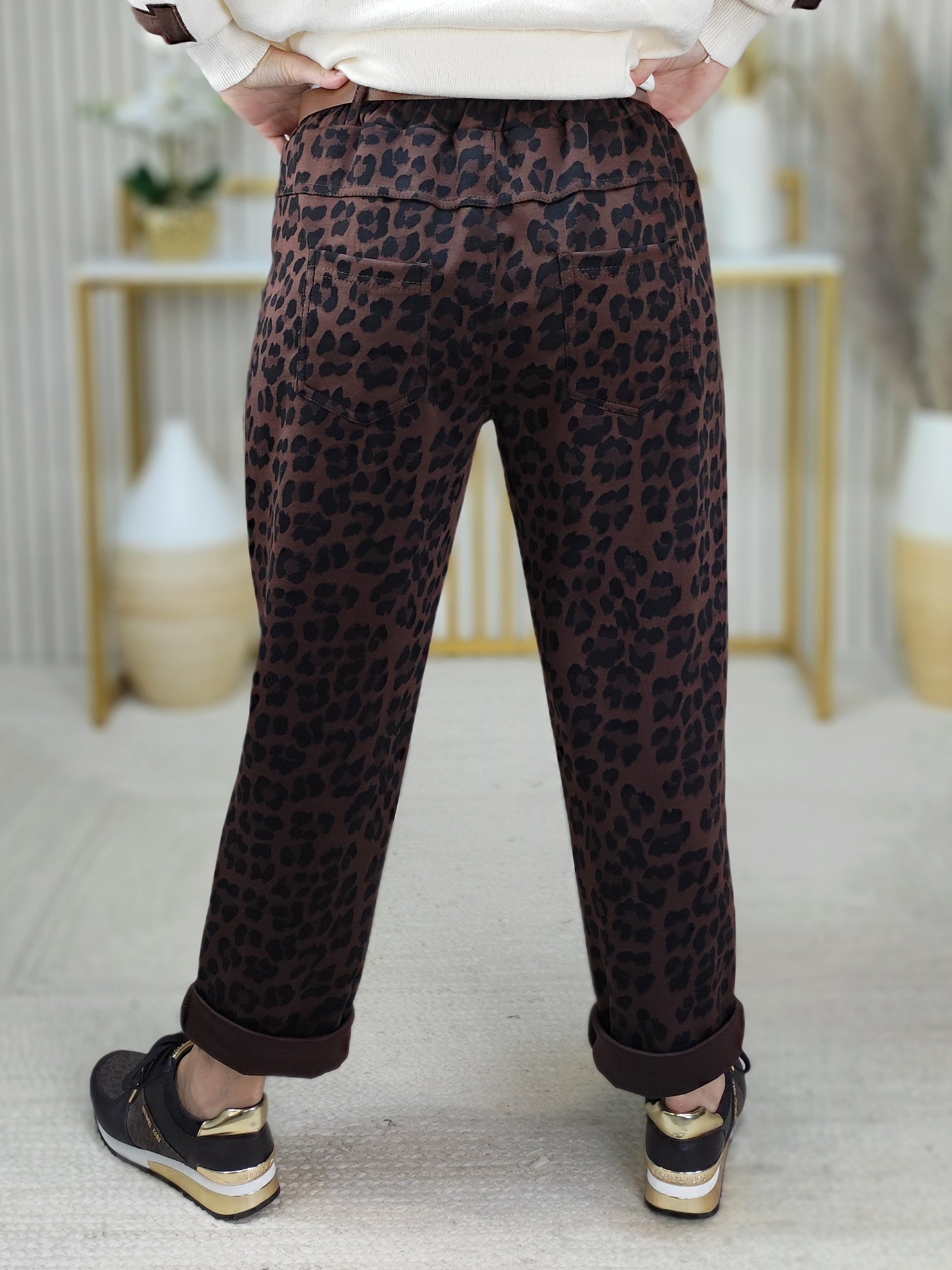 Schokobraune Hose "Bea" mit Leodesign (38-44)