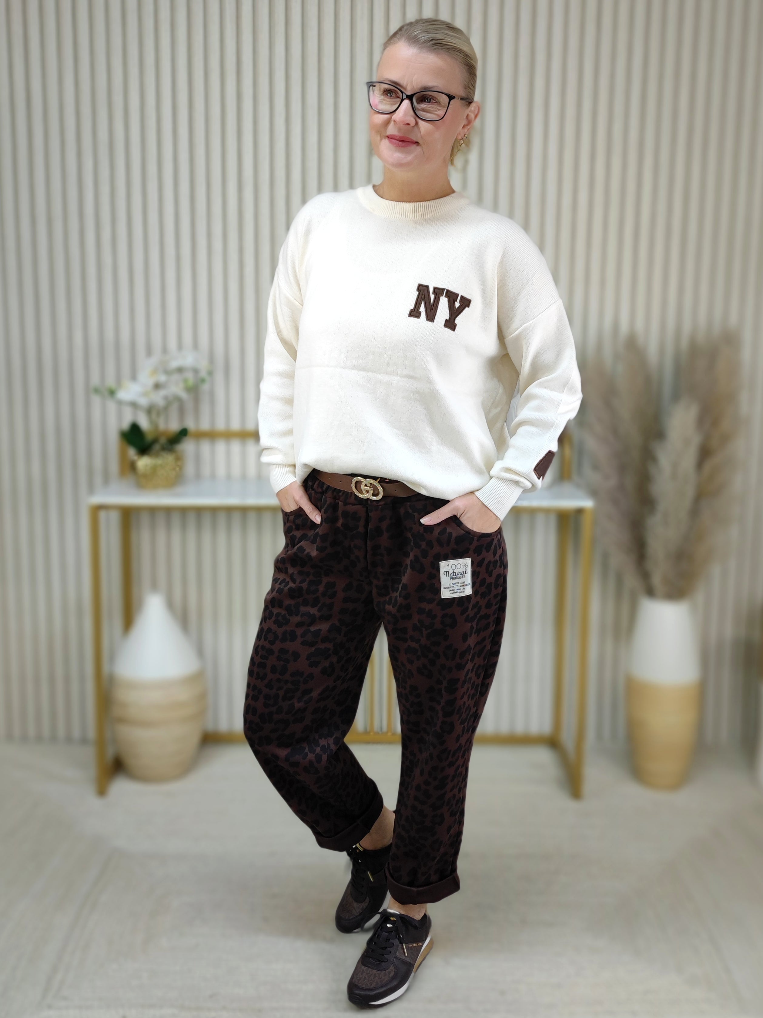 Schokobraune Hose "Bea" mit Leodesign (38-44)