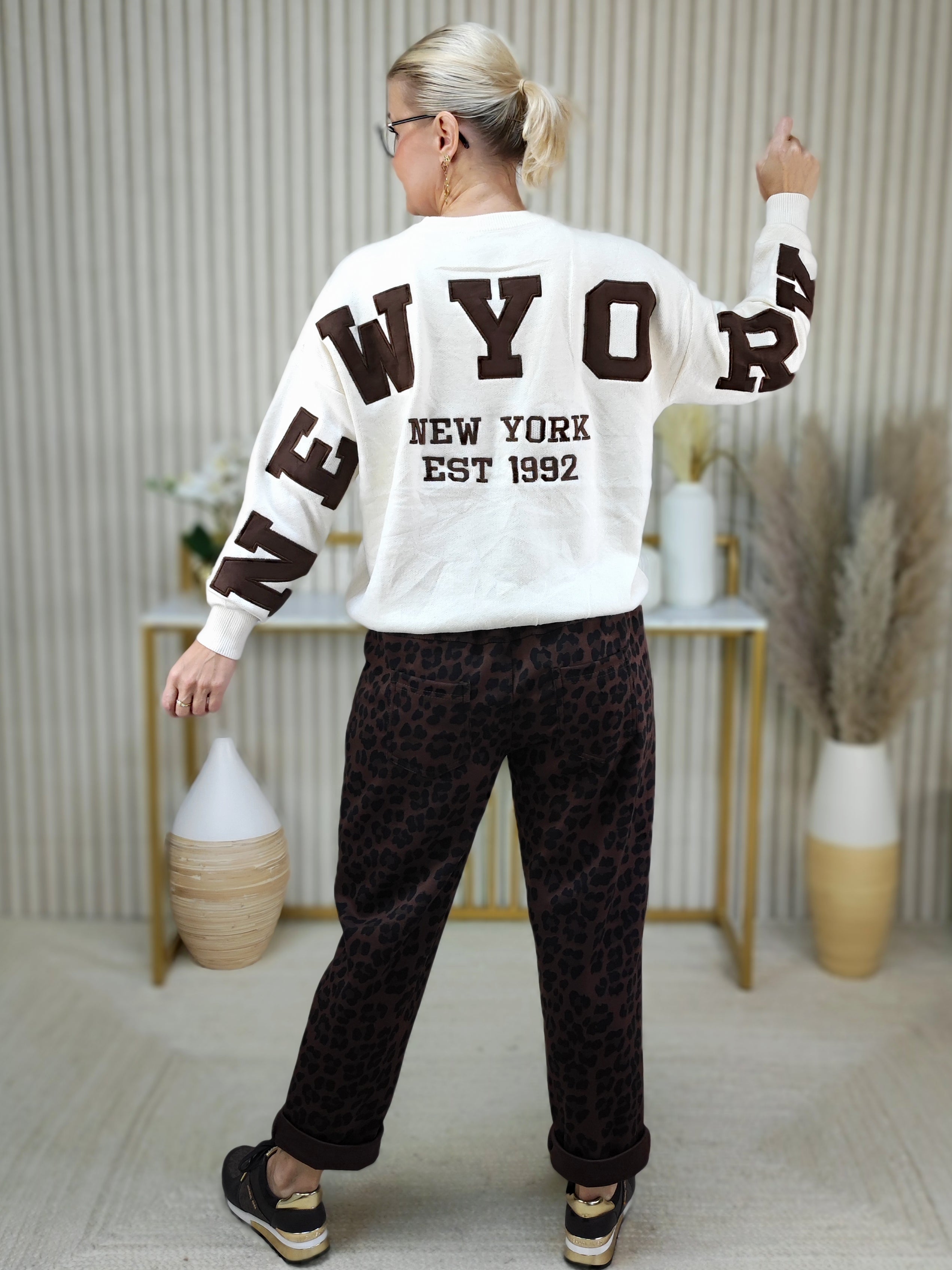 Attraktiver Pullover "NY" in wollweiß (36-42/44)