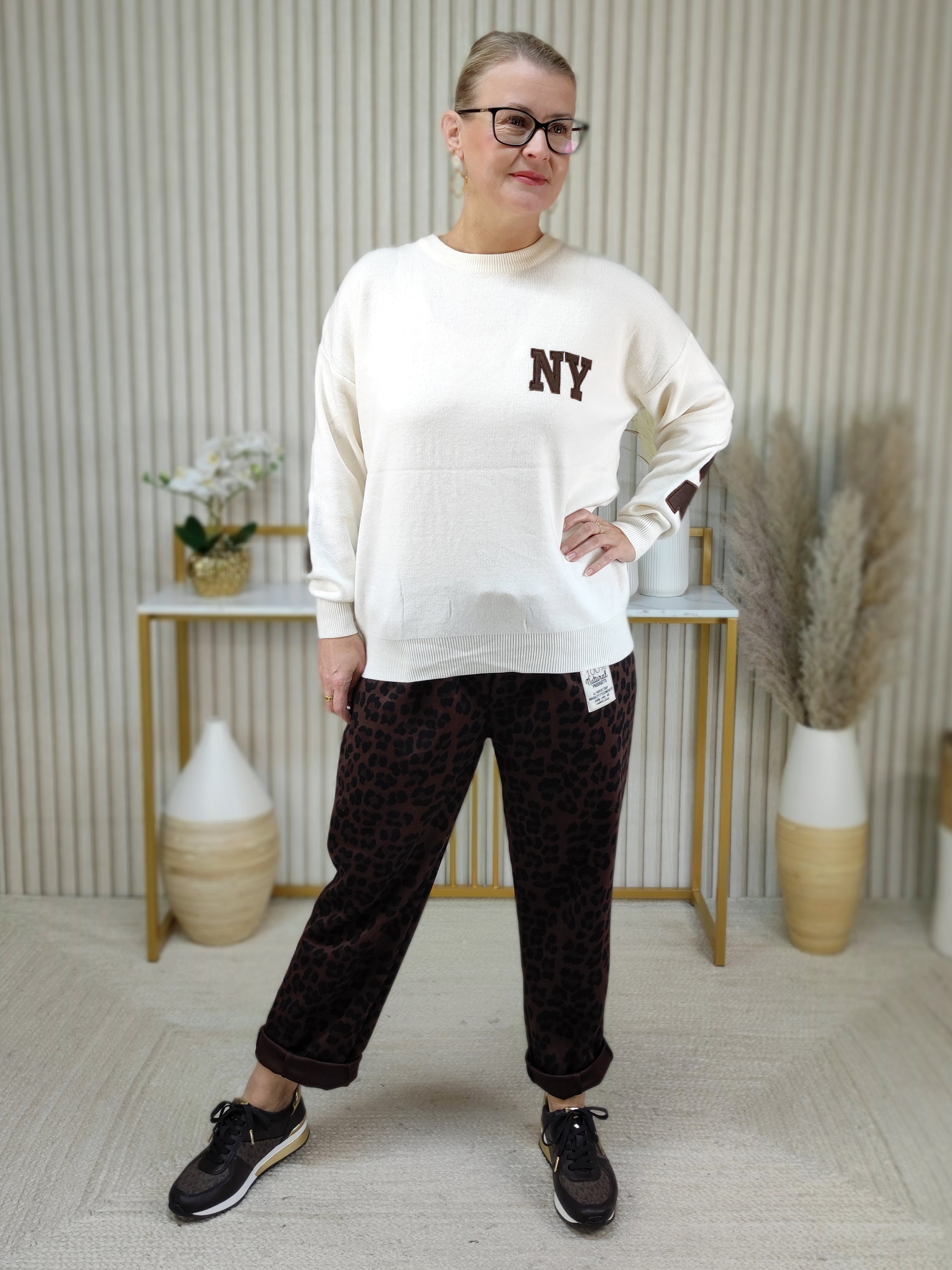 Attraktiver Pullover "NY" in wollweiß (36-42/44)