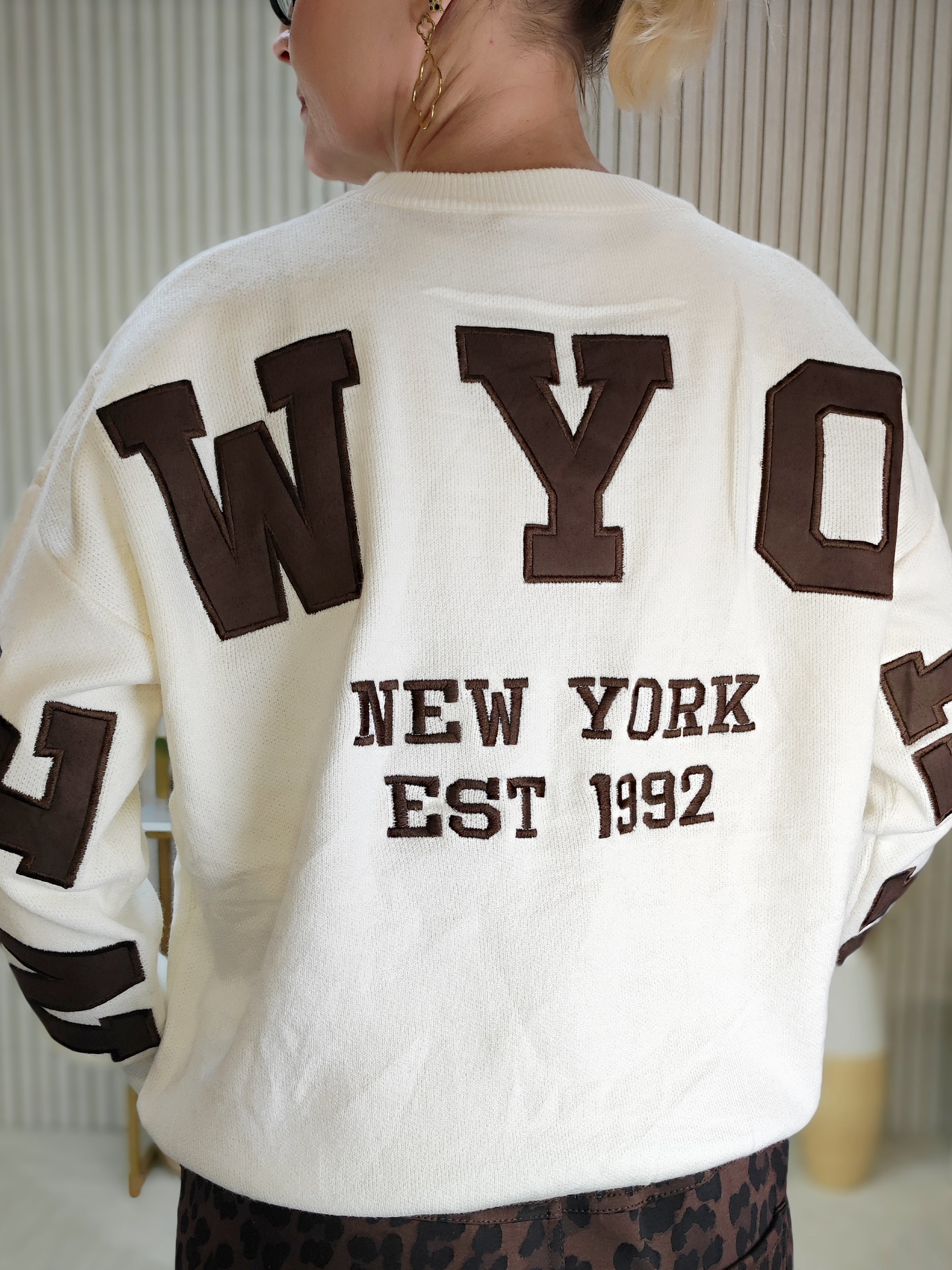 Attraktiver Pullover "NY" in wollweiß (36-42/44)