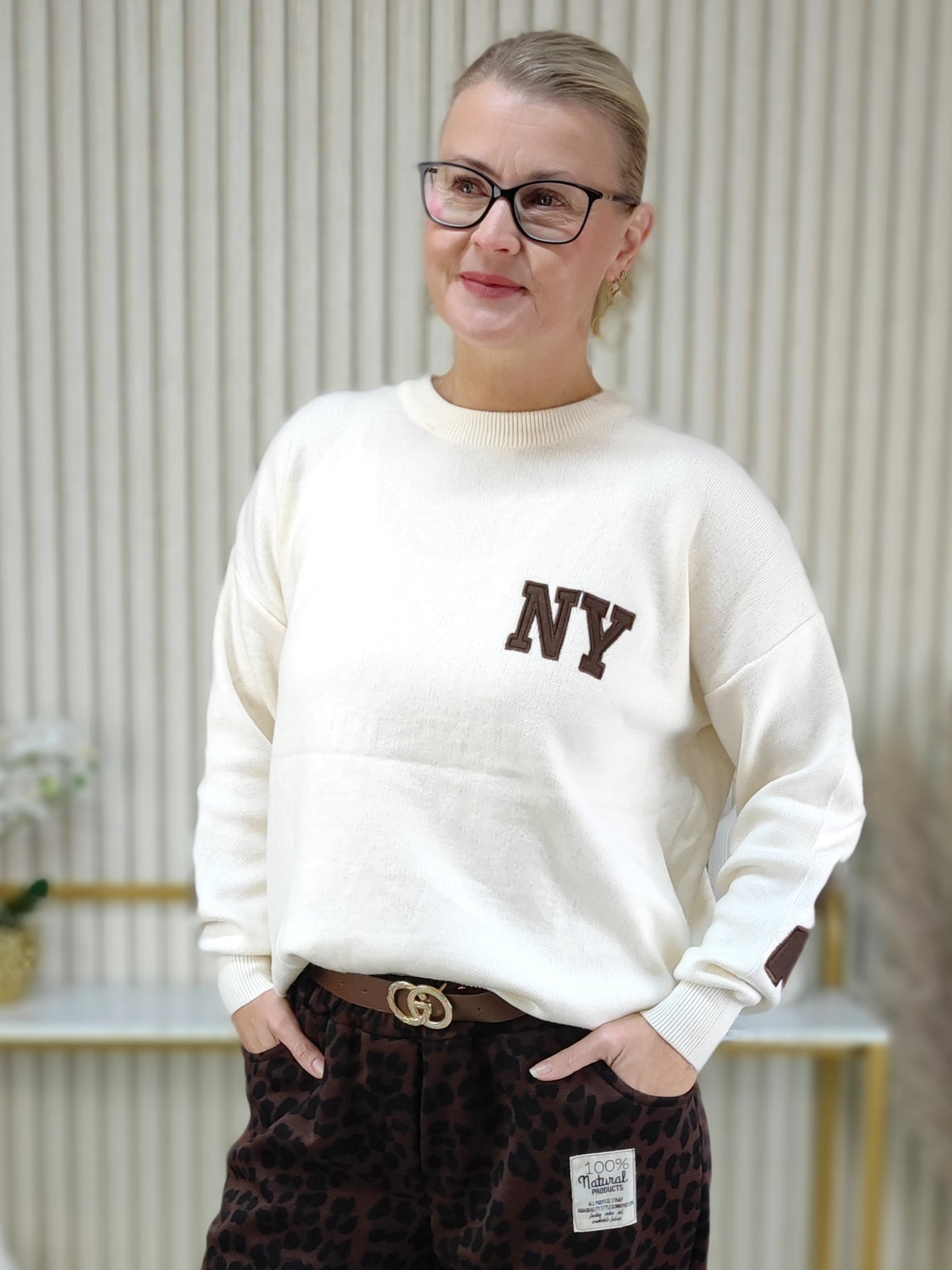 Attraktiver Pullover "NY" in wollweiß (36-42/44)