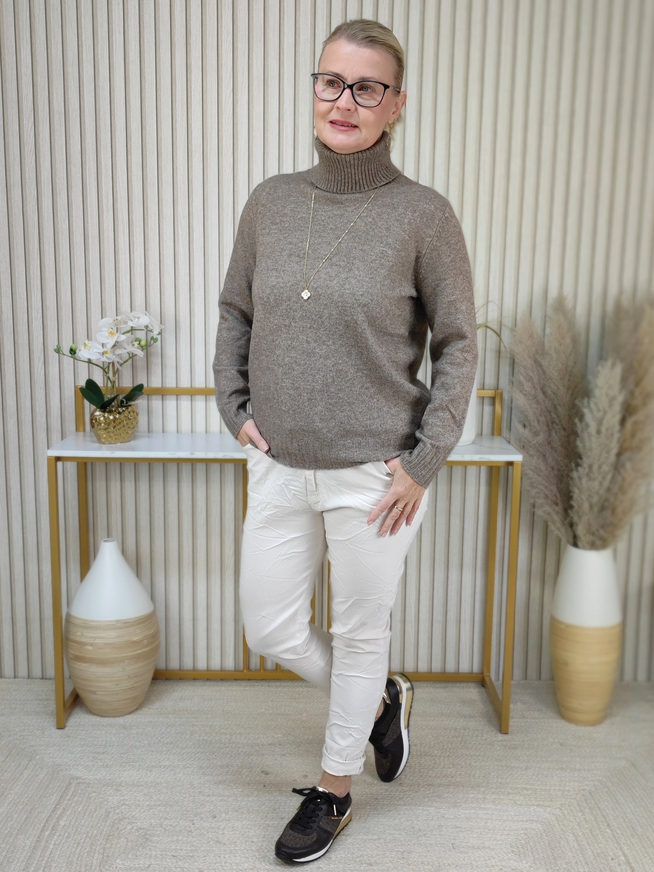 Basic Pullover braun mit weichem Rollkragen (36-42)
