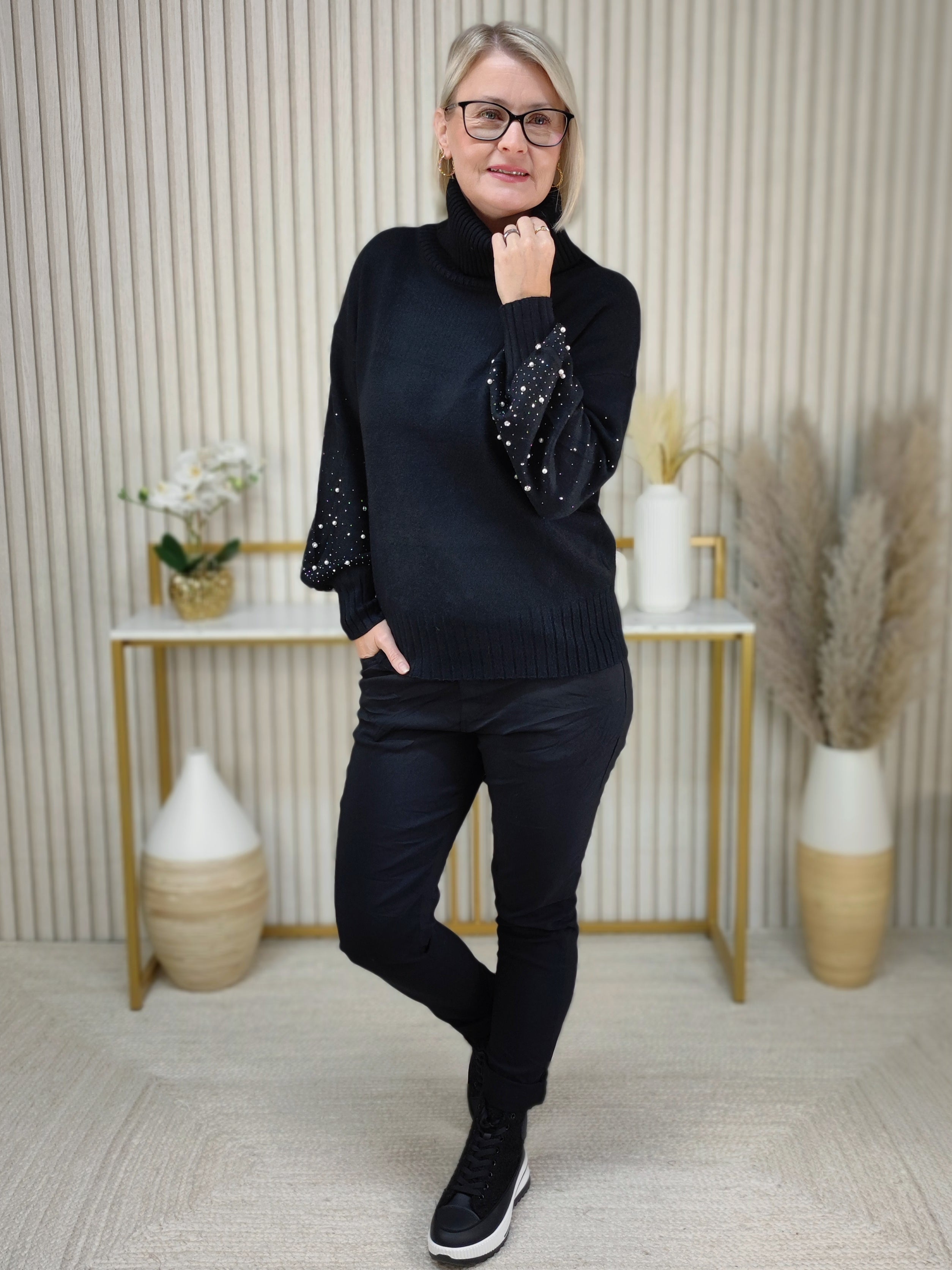 Pullover "Amira" mit Rollkragen schwarz (36-42)