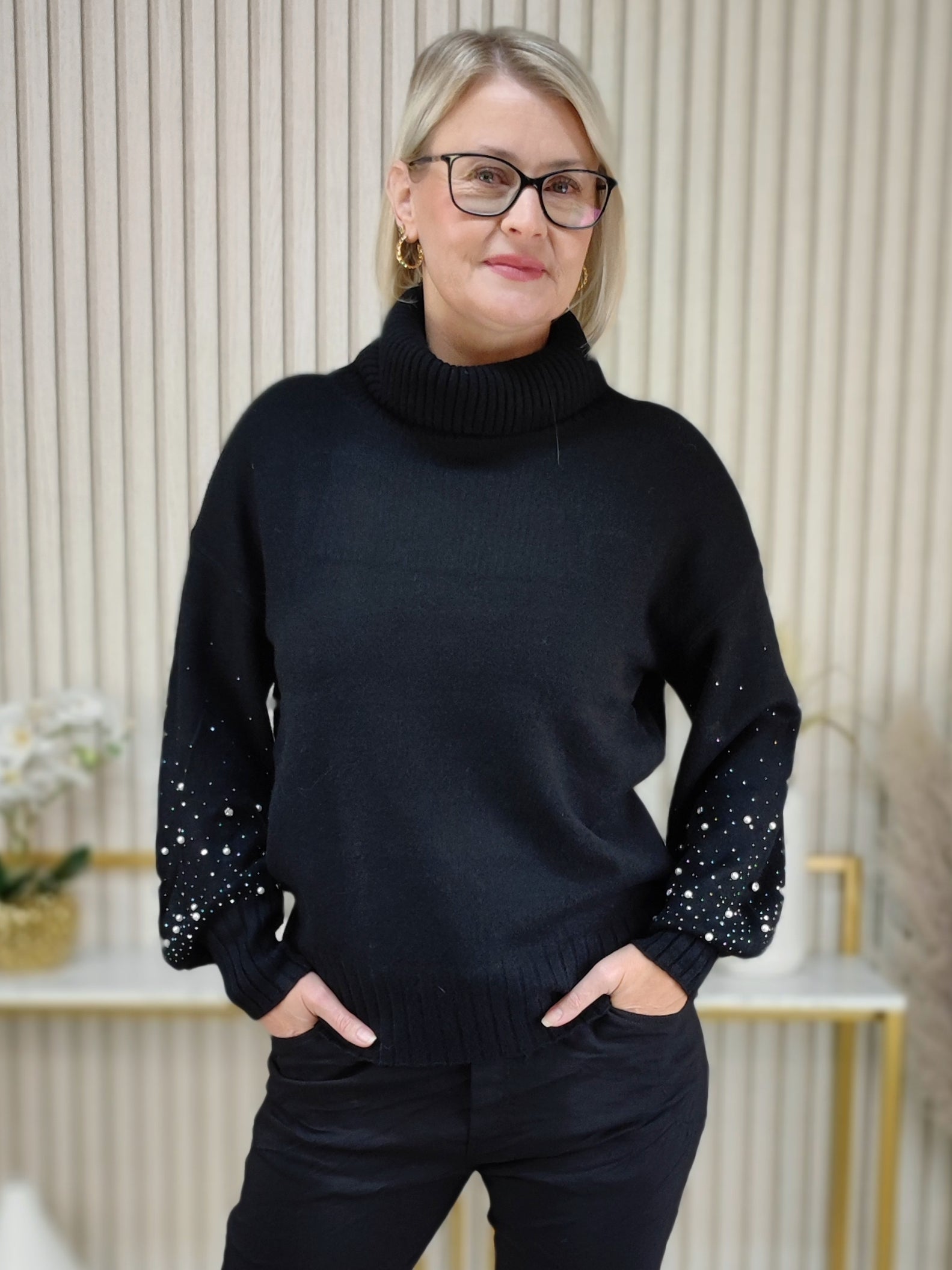 Pullover "Amira" mit Rollkragen schwarz (36-42)