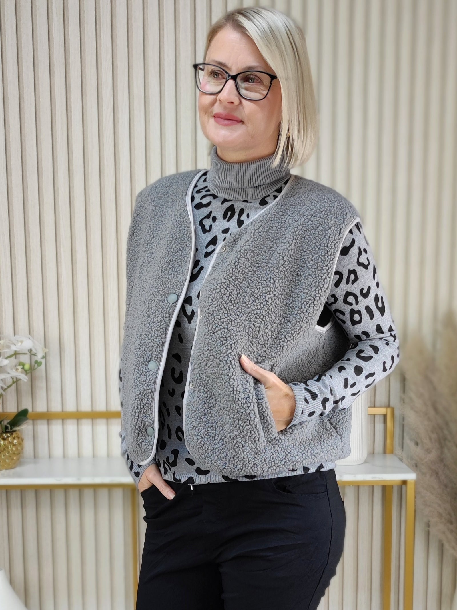 Teddy Weste grau (36-42)