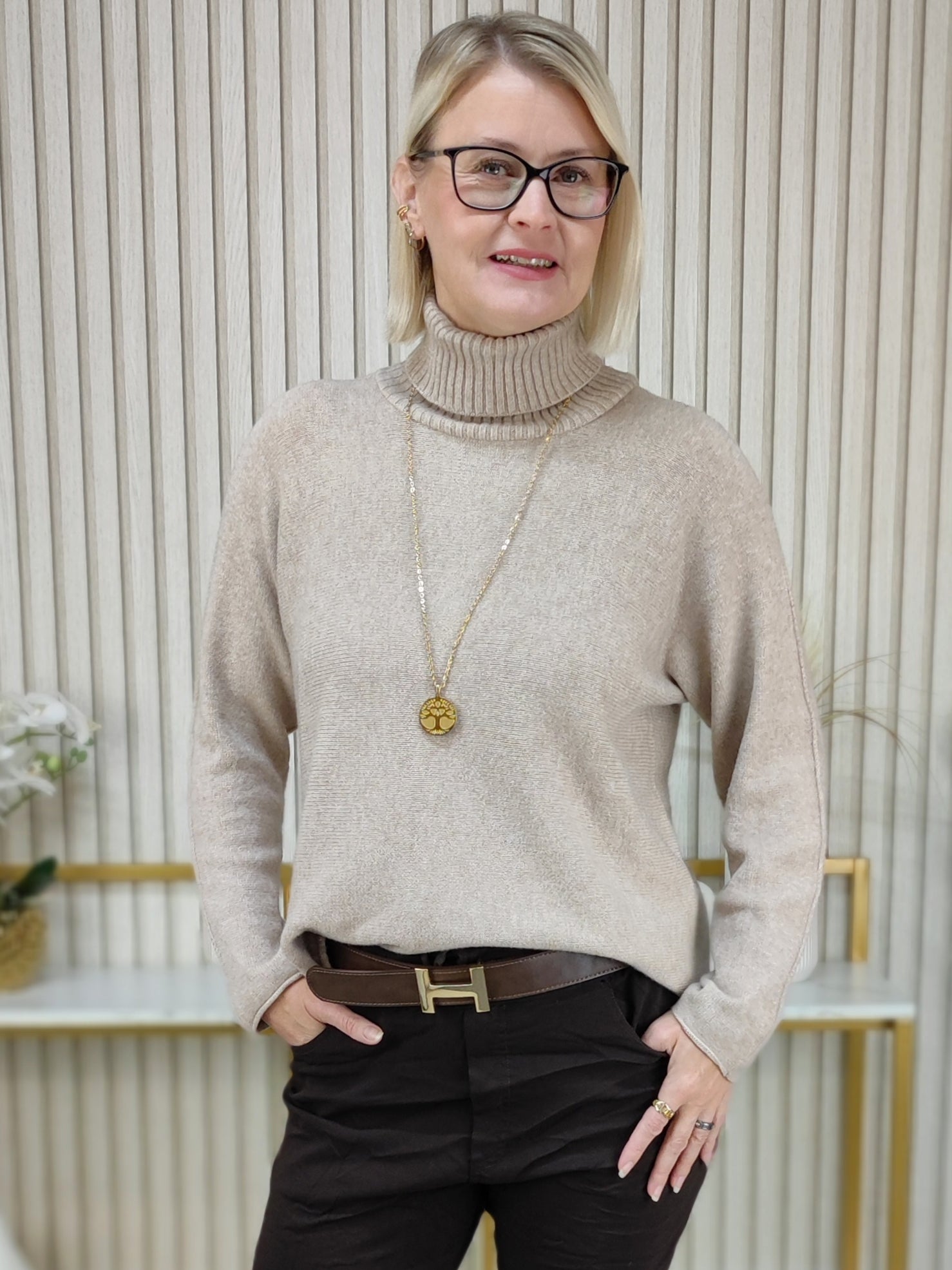 Pullover unifarben mit Rollkragen Light Camel (36-40/42)