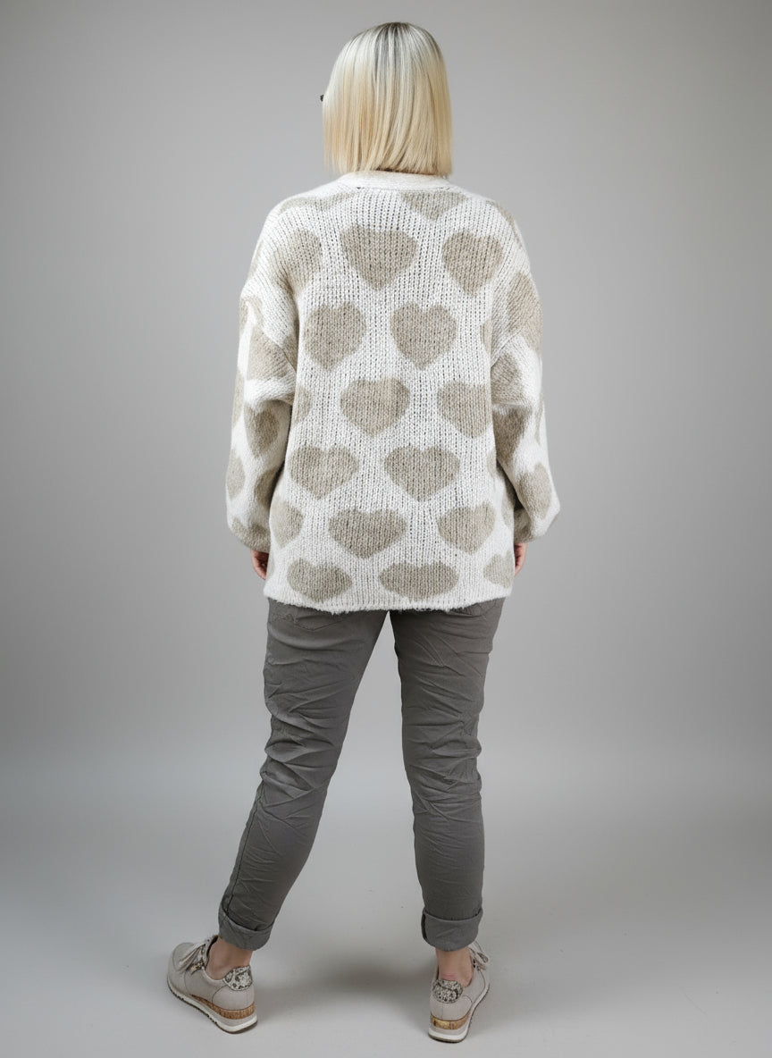 Kuschelige Strickjacke "Herzilein" in beige (38-44)