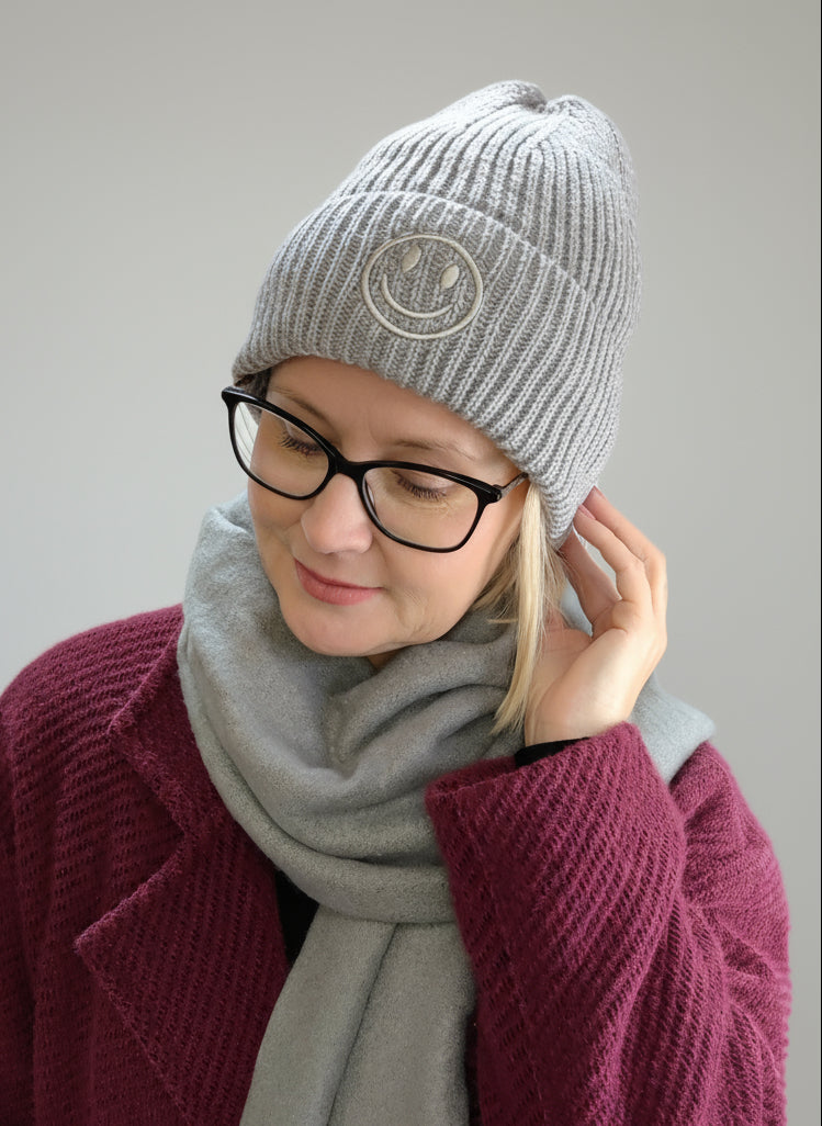 Mütze mit Smiley-Motiv in 4 Farben