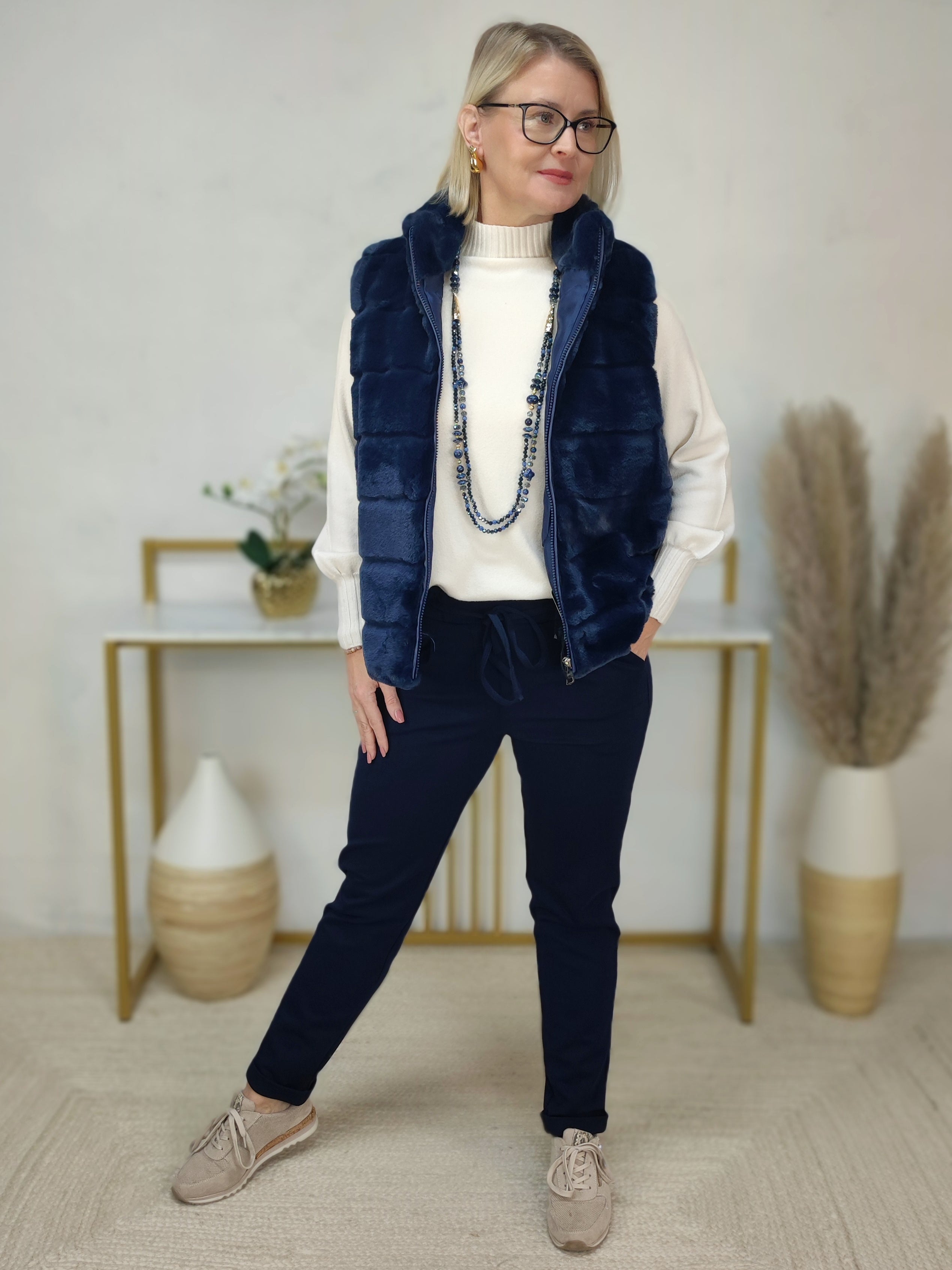 Fellweste dunkelblau in 2 Größen (36-40/42-44)