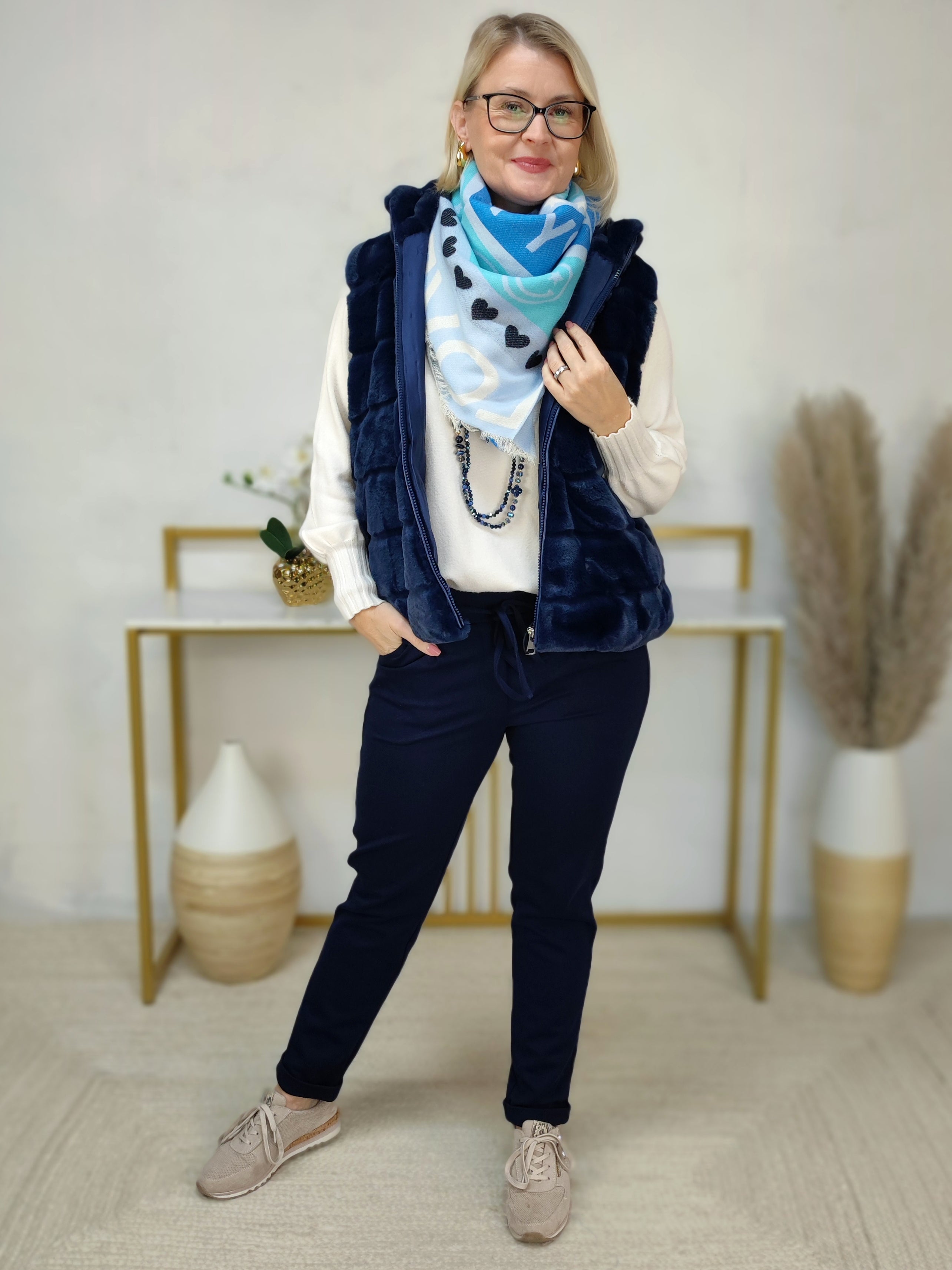 Fellweste dunkelblau in 2 Größen (36-40/42-44)